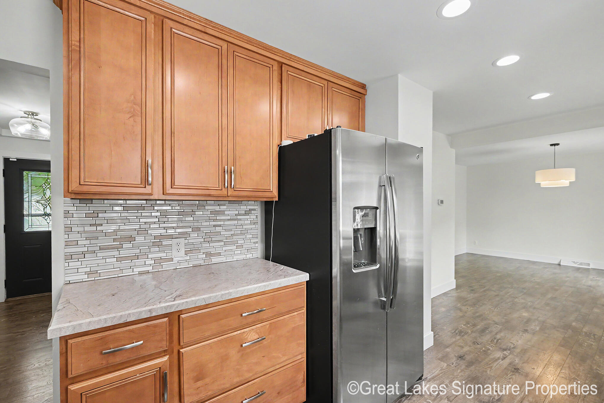 8282 Courtland Drive NE Rockford MI 49341