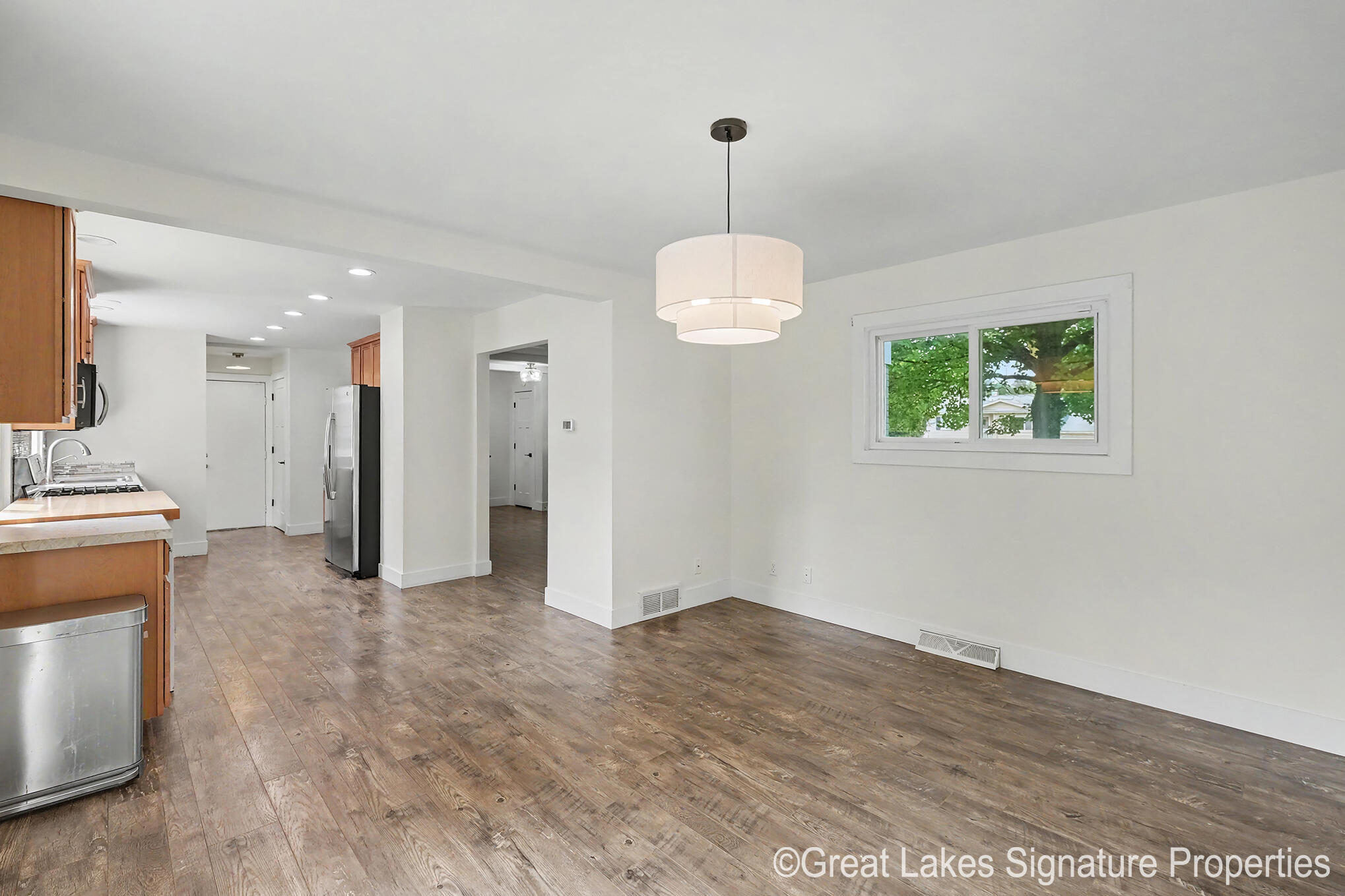 8282 Courtland Drive NE Rockford MI 49341