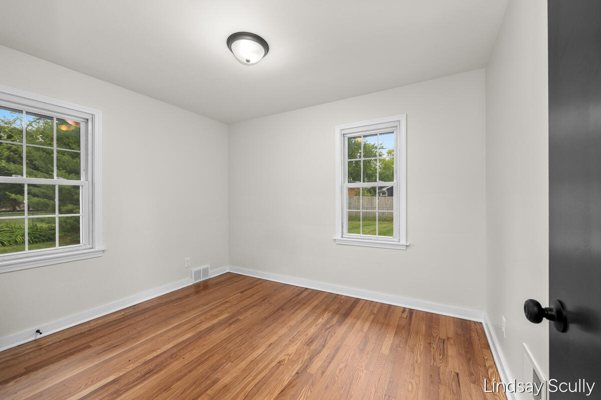 160 Boltwood Drive NE Grand Rapids MI 49505