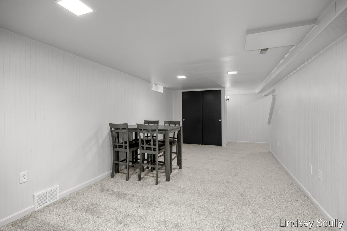 160 Boltwood Drive NE Grand Rapids MI 49505