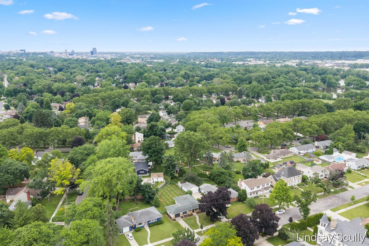 160 Boltwood Drive NE Grand Rapids MI 49505