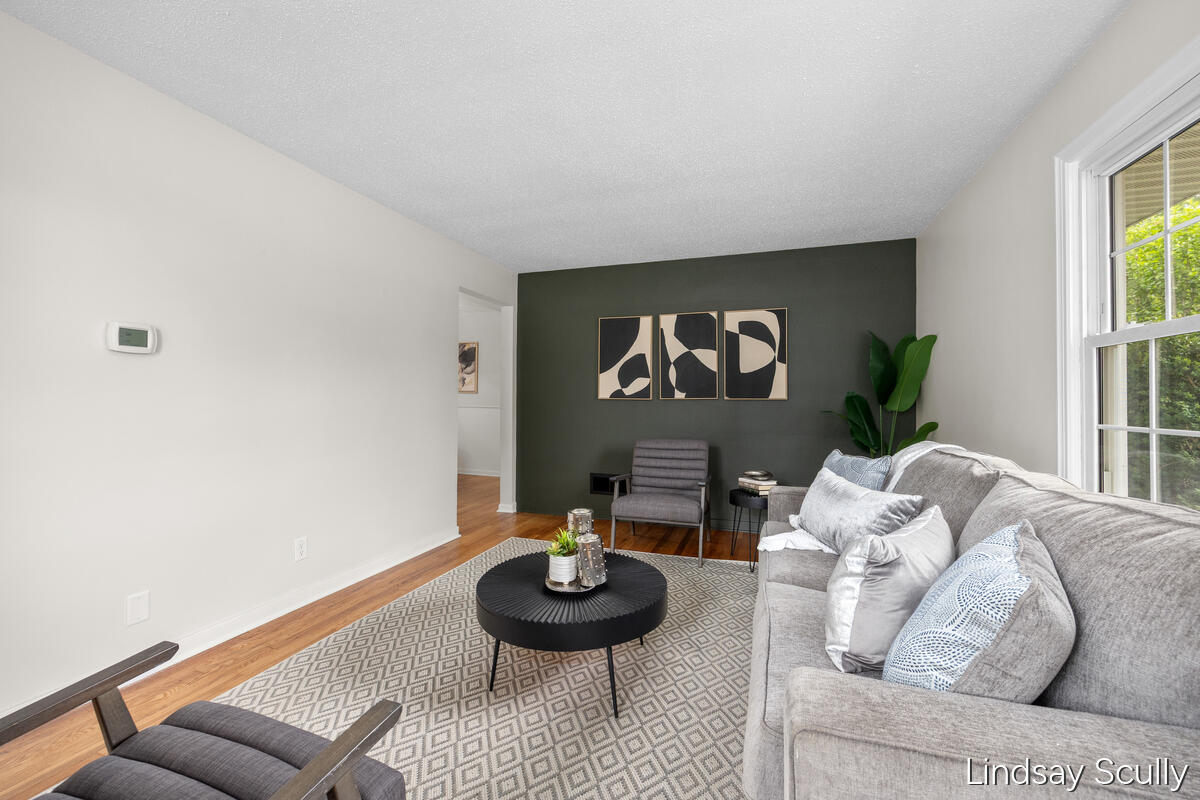 160 Boltwood Drive NE Grand Rapids MI 49505