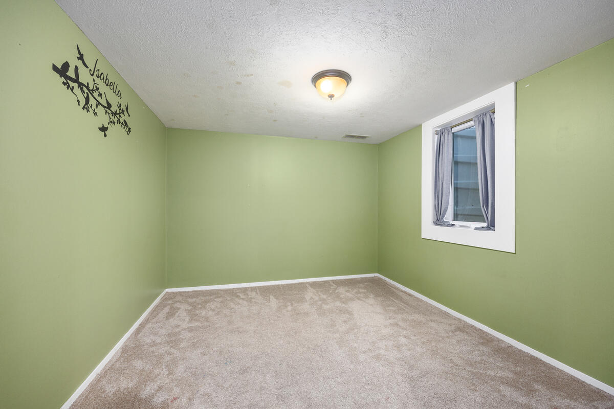 271 Glendale Avenue Holland MI 49423