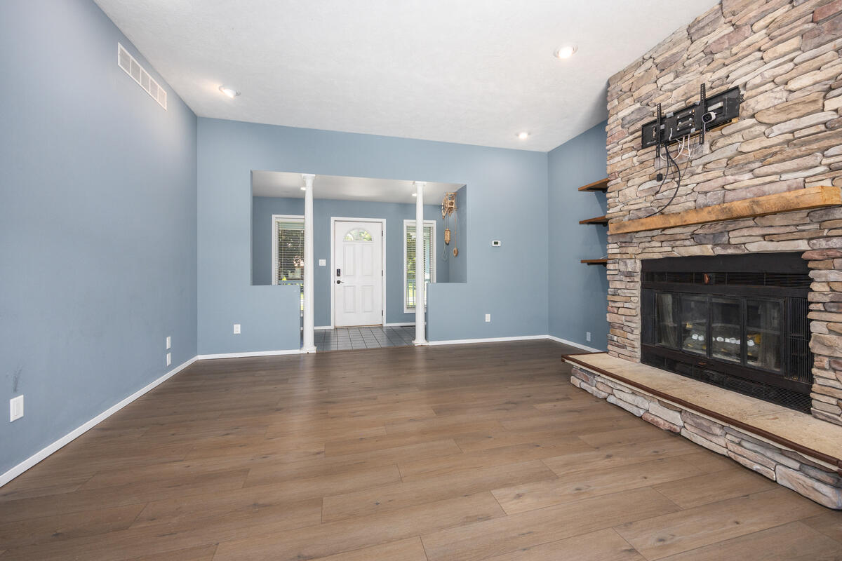 271 Glendale Avenue Holland MI 49423