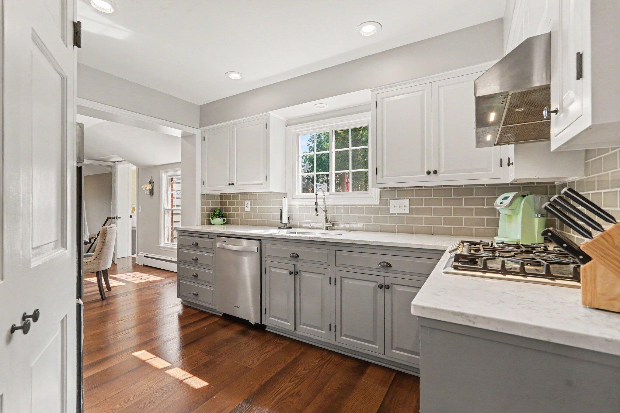932 Floral Avenue SE East Grand Rapids MI 49506