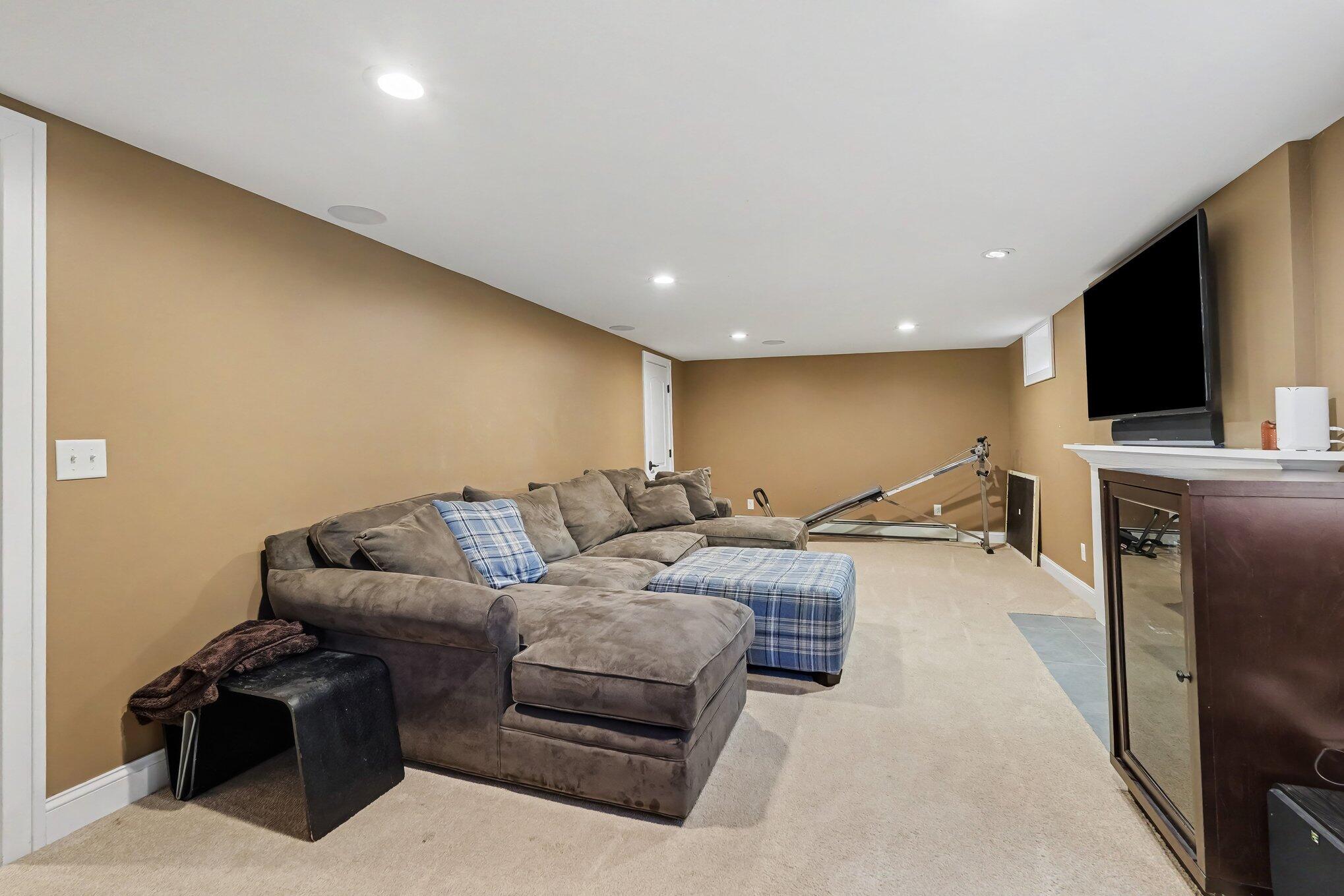 932 Floral Avenue SE East Grand Rapids MI 49506