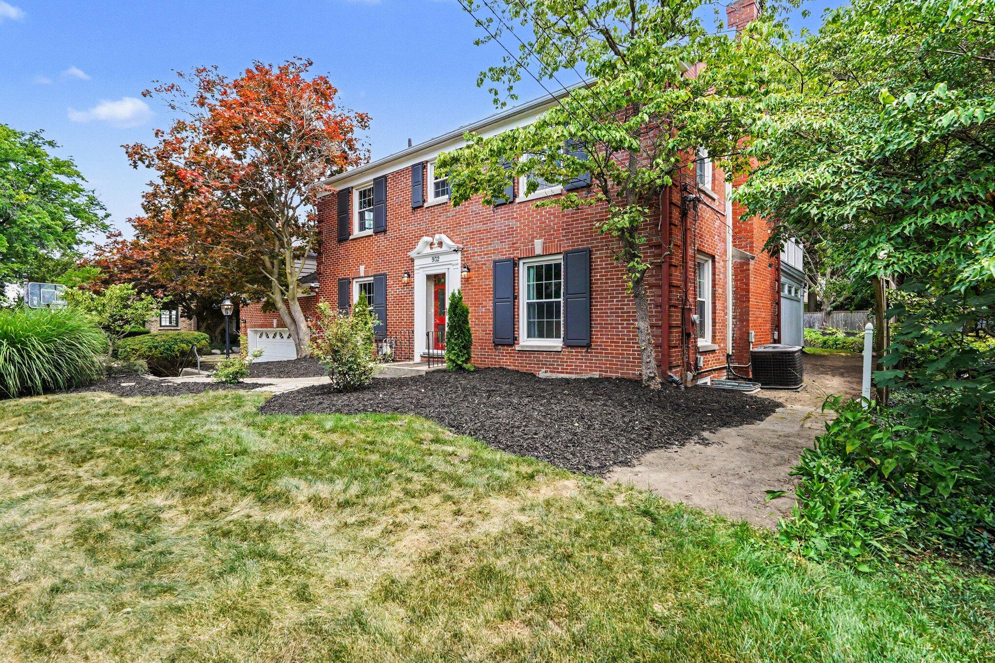 932 Floral Avenue SE East Grand Rapids MI 49506