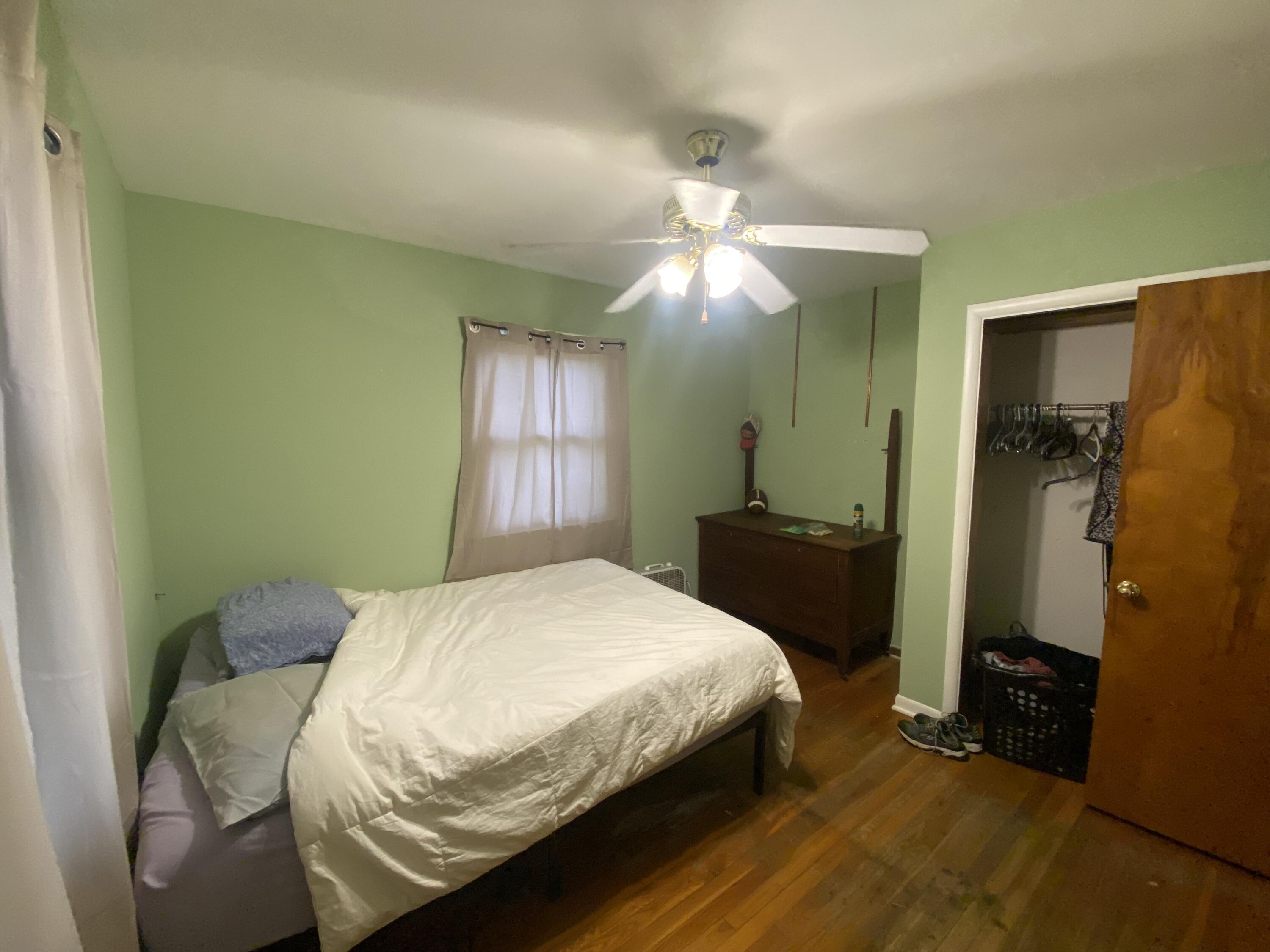 1948 Lawnel Avenue Muskegon MI 49441