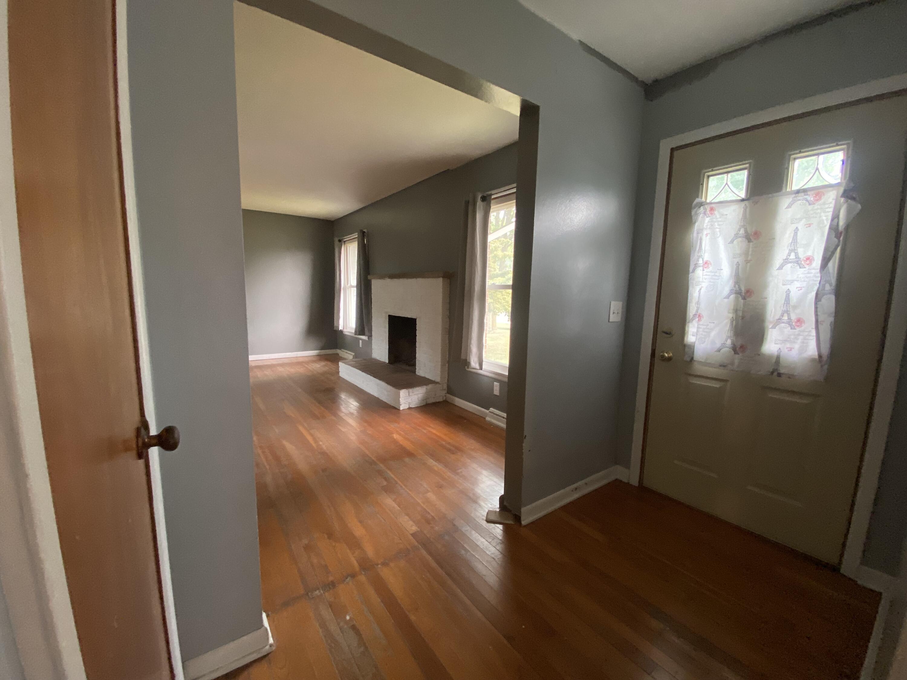 1948 Lawnel Avenue Muskegon MI 49441
