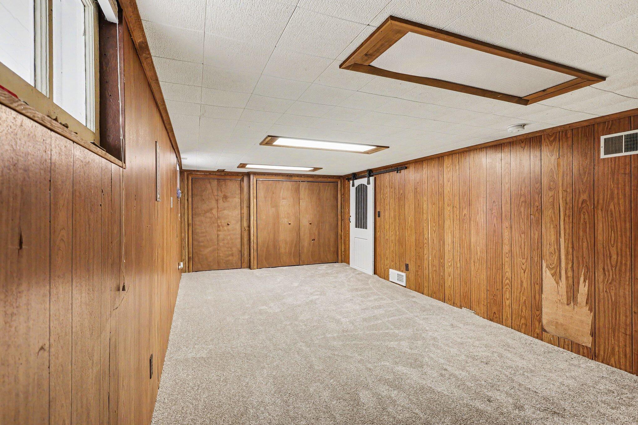293 W 20th Street Holland MI 49423