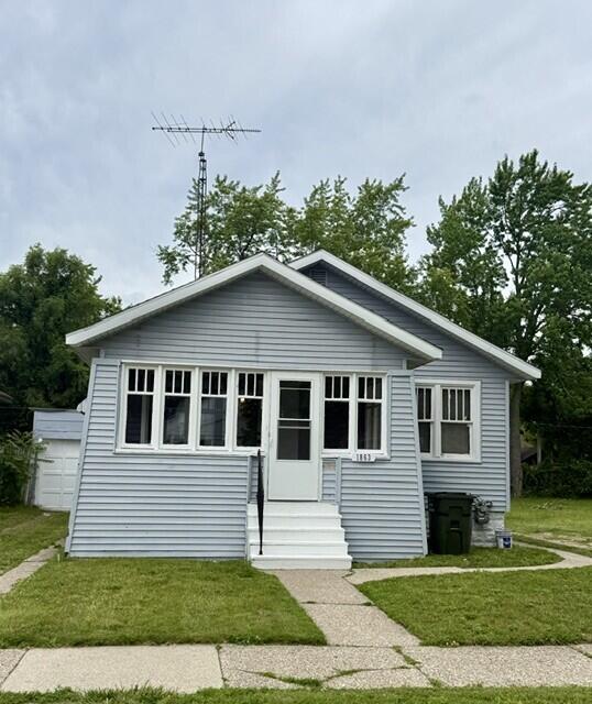1863 Manz Street Muskegon MI 49442