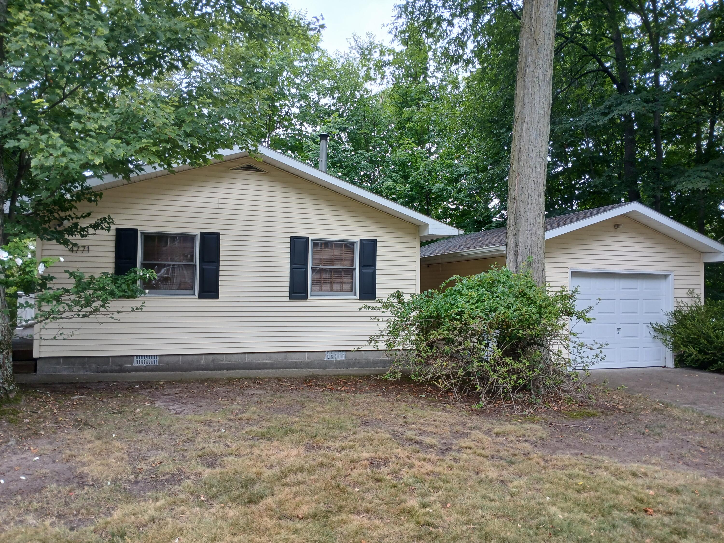 4771 N Ariel Avenue Ludington MI 49431