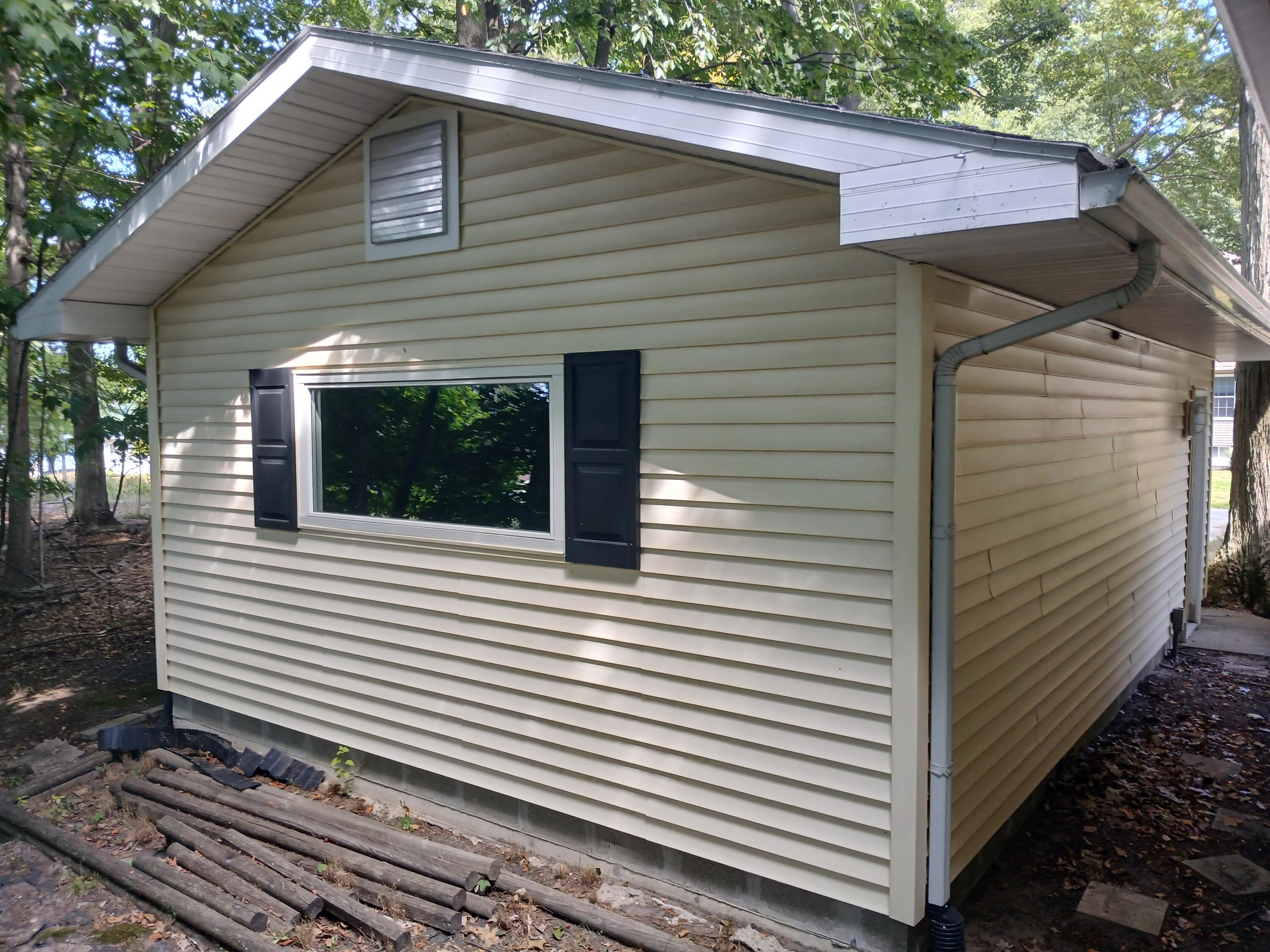 4771 N Ariel Avenue Ludington MI 49431