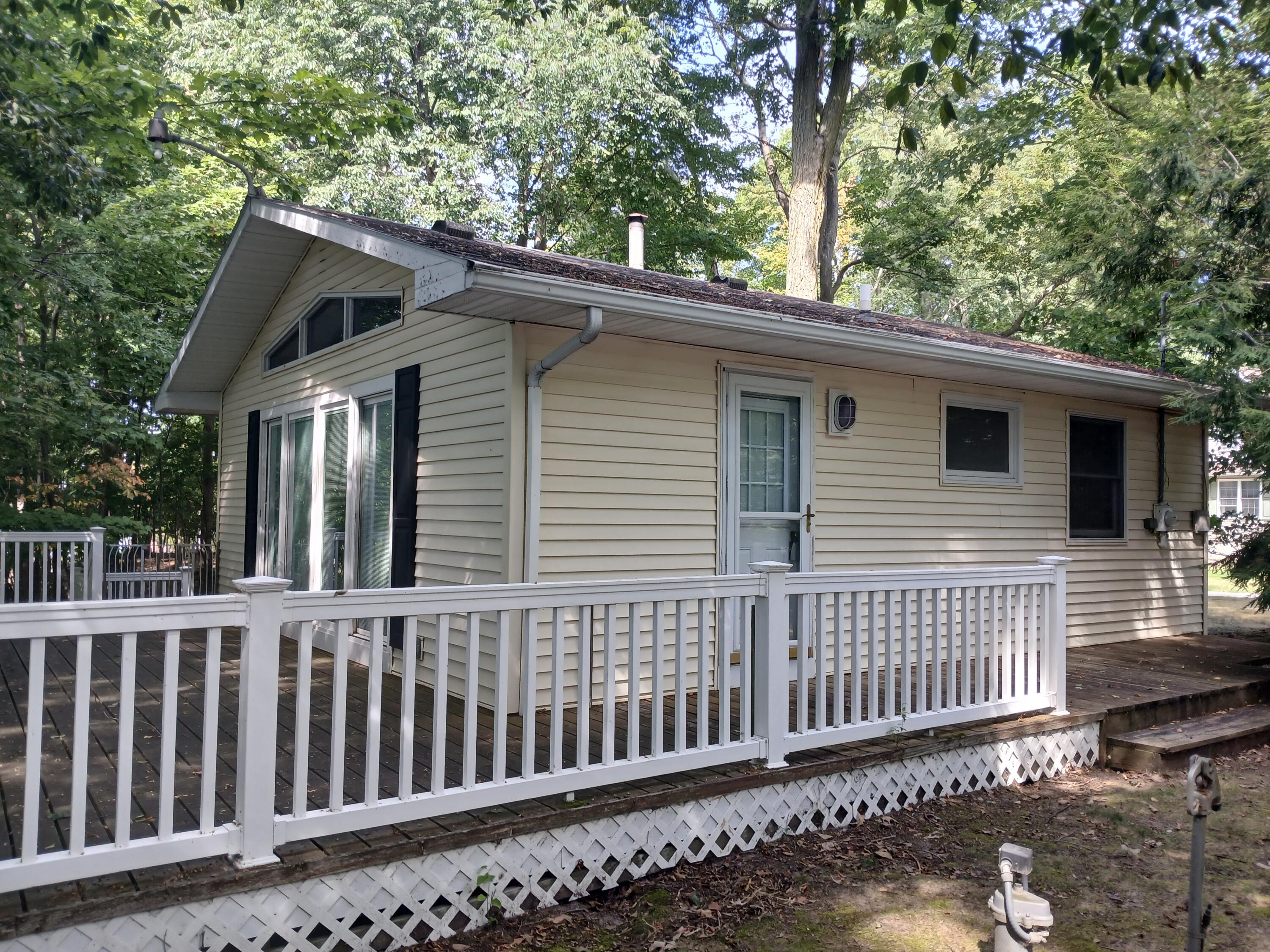 4771 N Ariel Avenue Ludington MI 49431