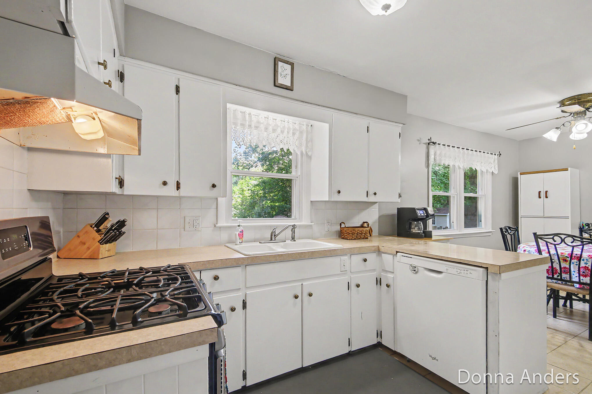 1296 Katrina Drive SE Grand Rapids MI 49508