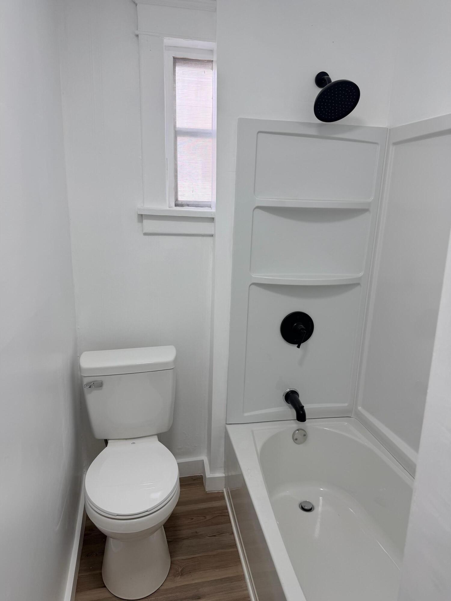 1045 E Forest Avenue Muskegon MI 49442