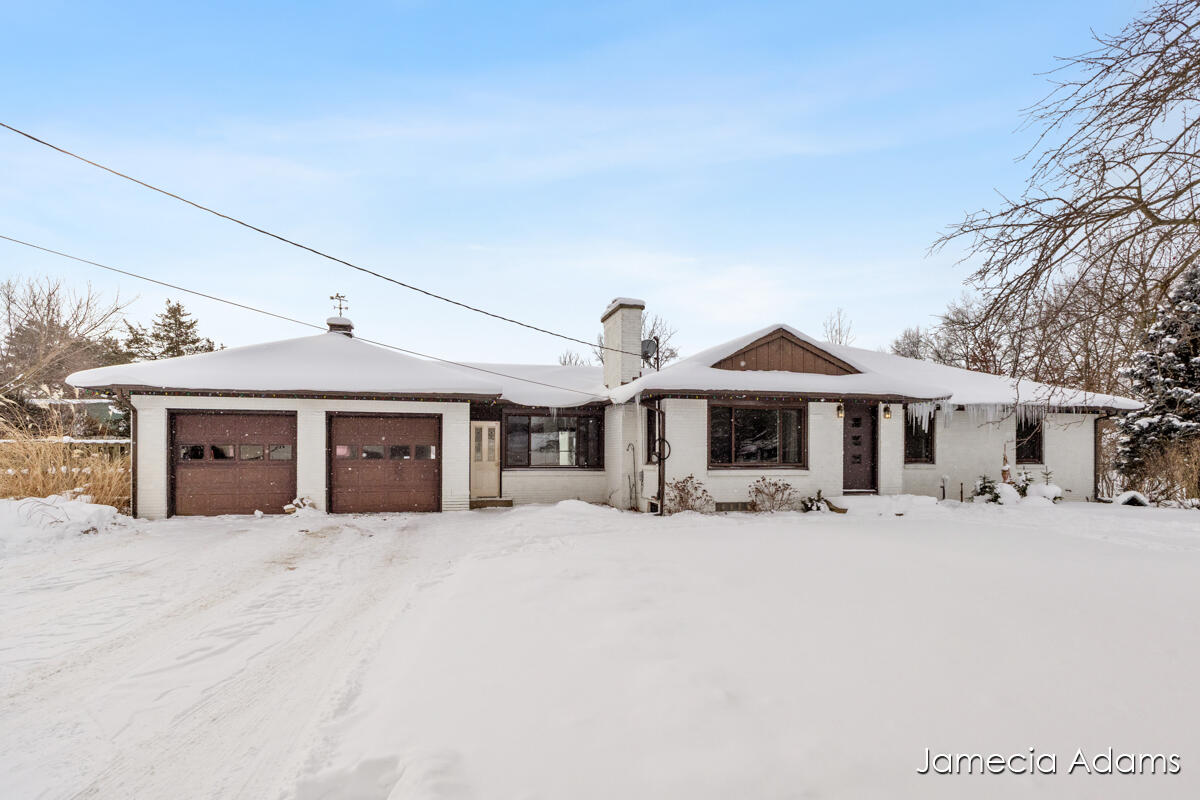 2132 4 Mile Road NE Grand Rapids MI 49525