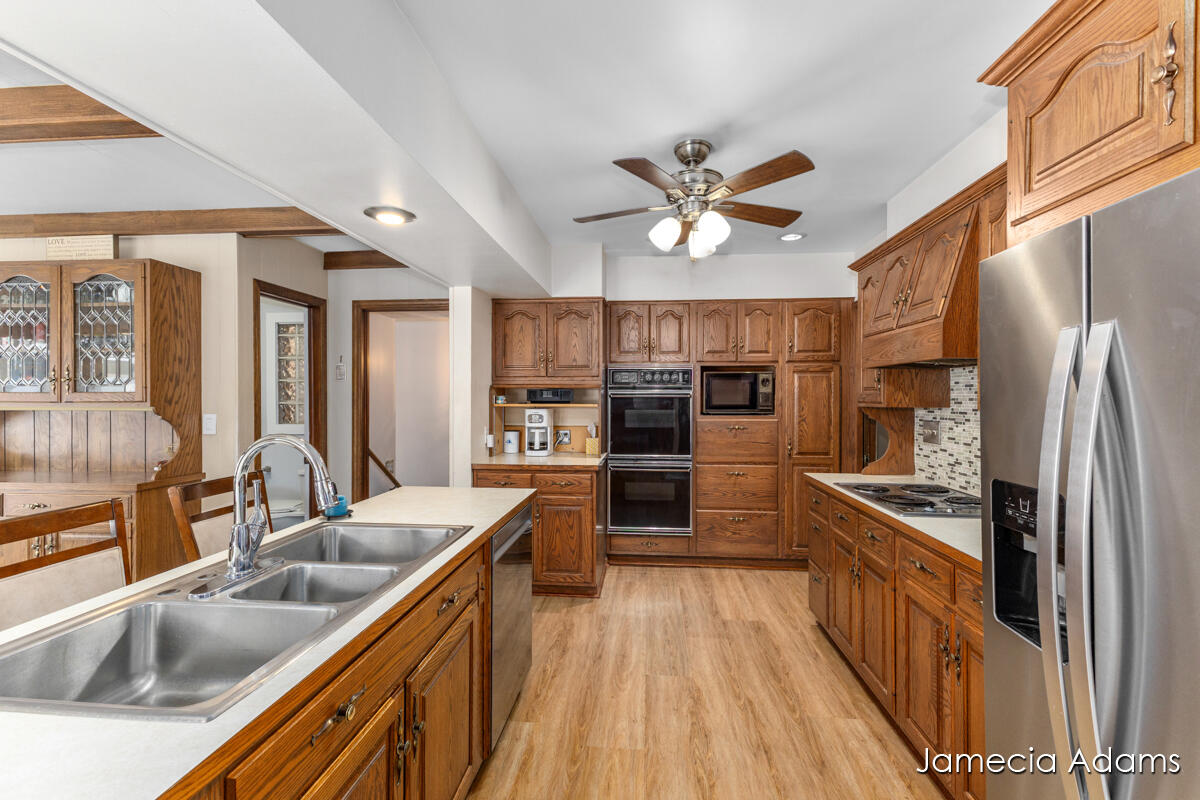 2132 4 Mile Road NE Grand Rapids MI 49525
