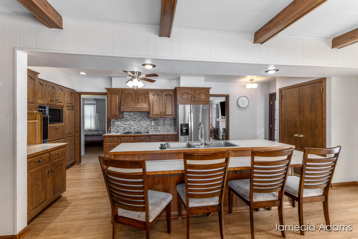 2132 4 Mile Road NE Grand Rapids MI 49525