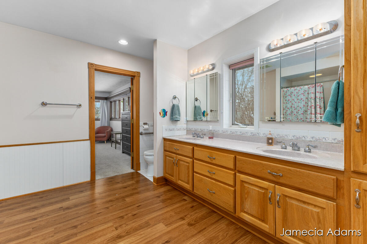 2132 4 Mile Road NE Grand Rapids MI 49525