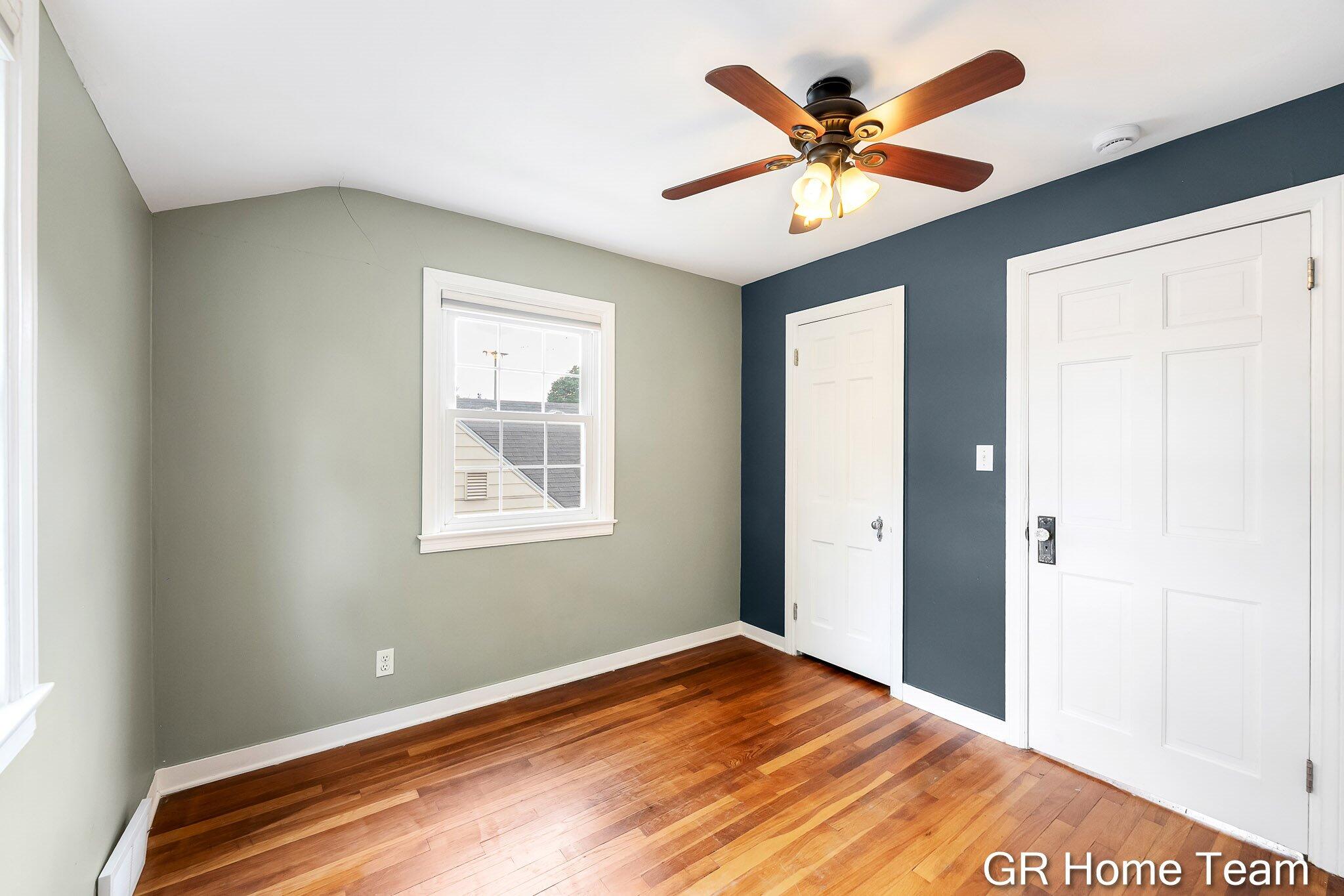 2138 Houseman Avenue NE Grand Rapids MI 49505