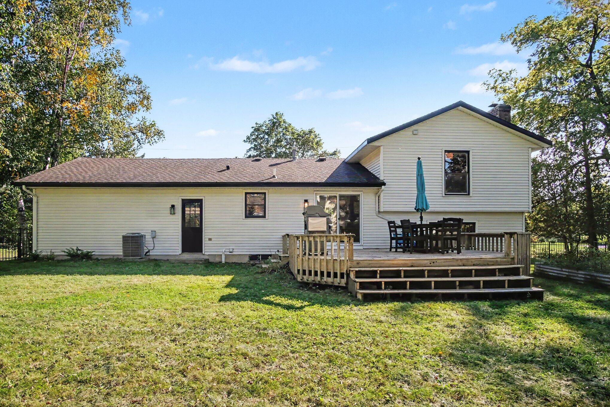 1931 Lonsdale Drive NE Grand Rapids MI 49503