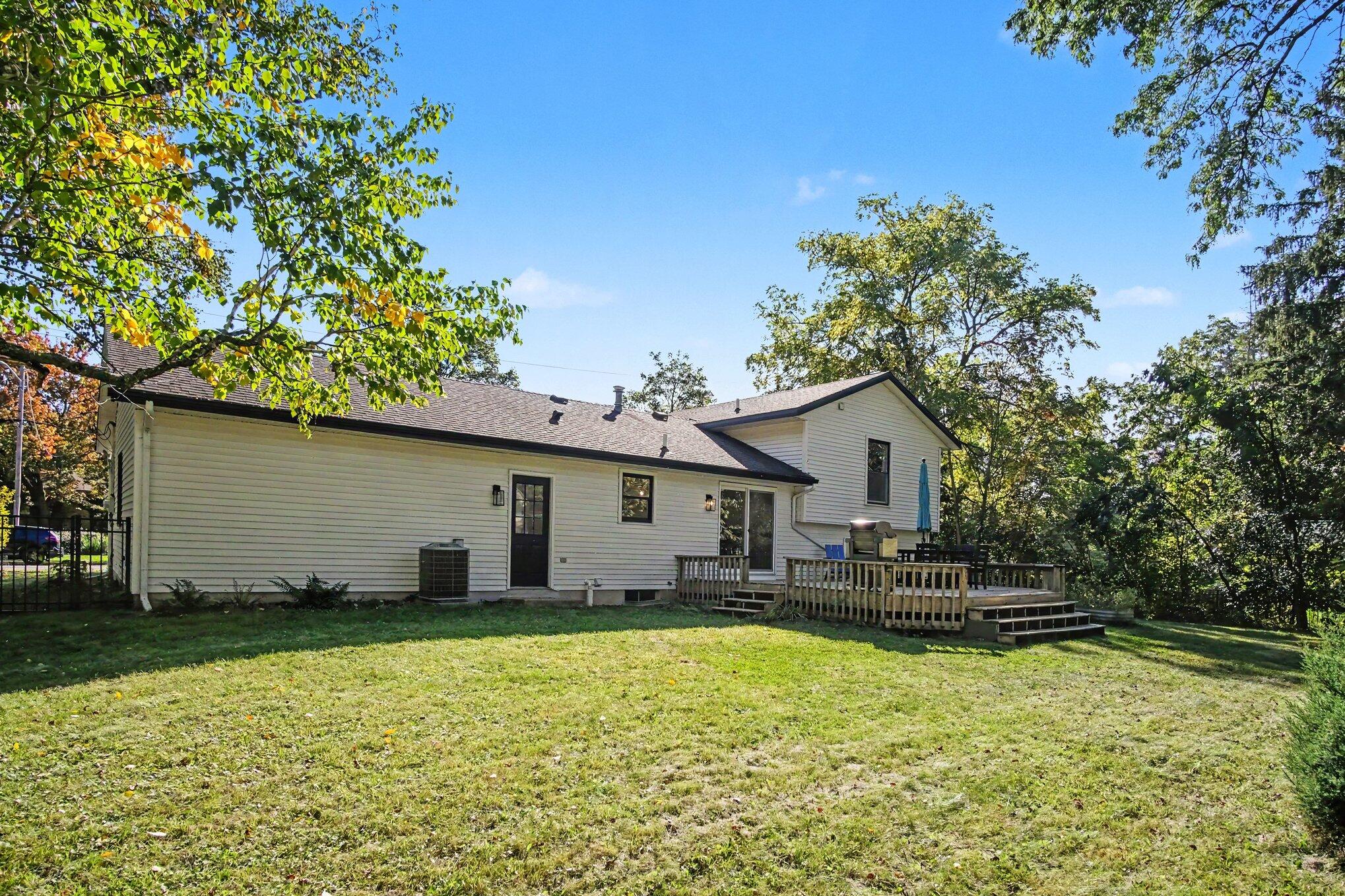 1931 Lonsdale Drive NE Grand Rapids MI 49503