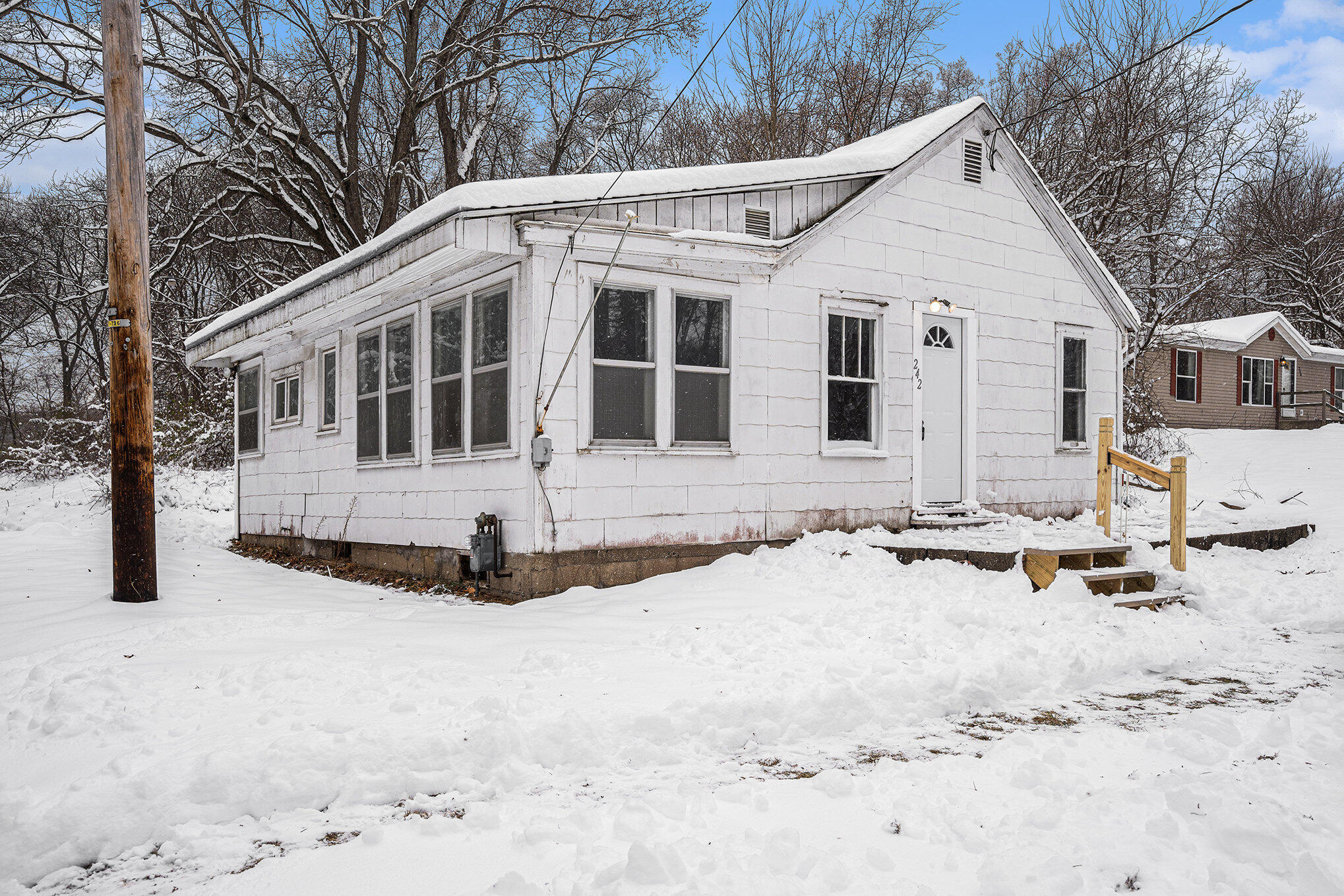 242 Higgins Street Niles MI 49120