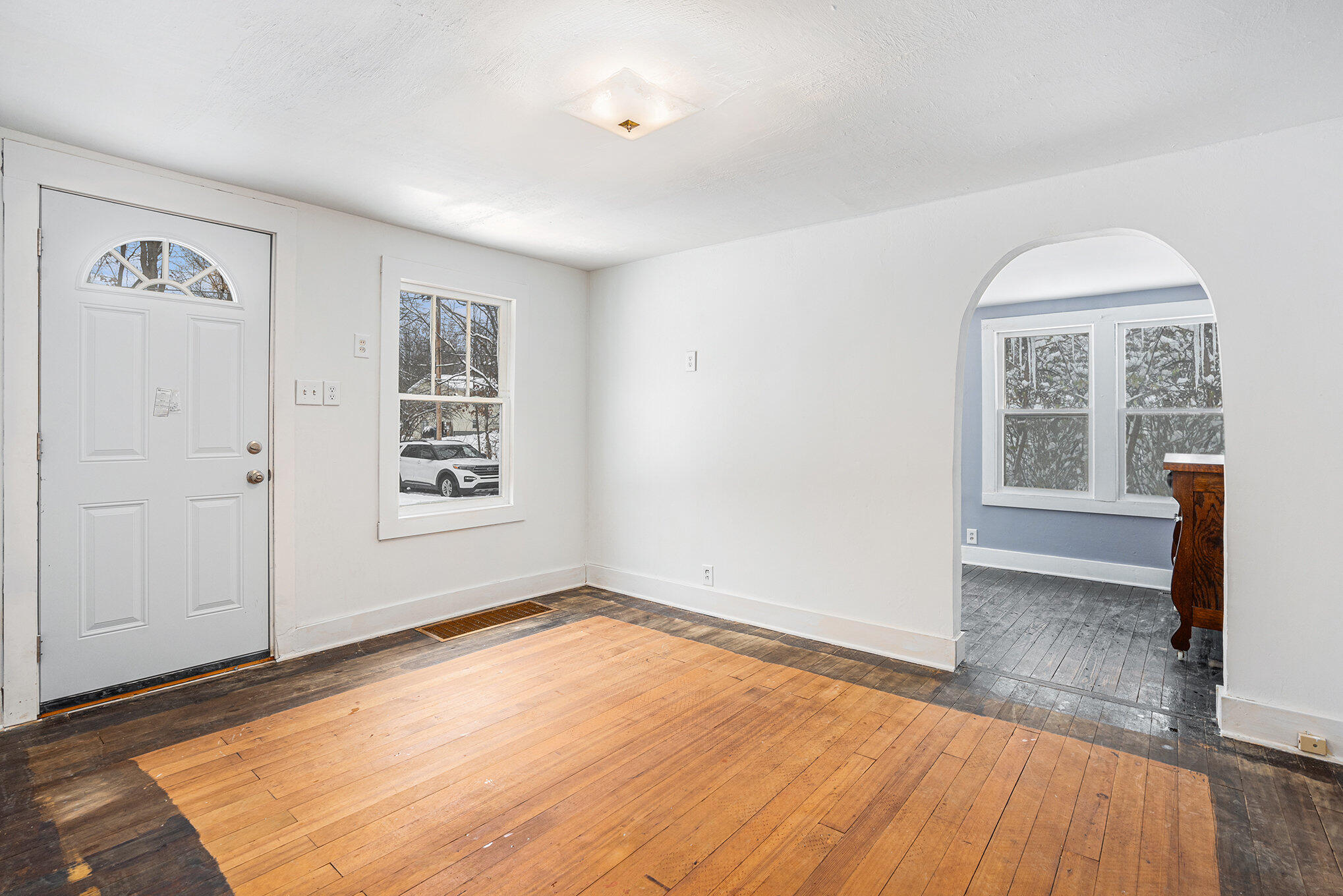 242 Higgins Street Niles MI 49120