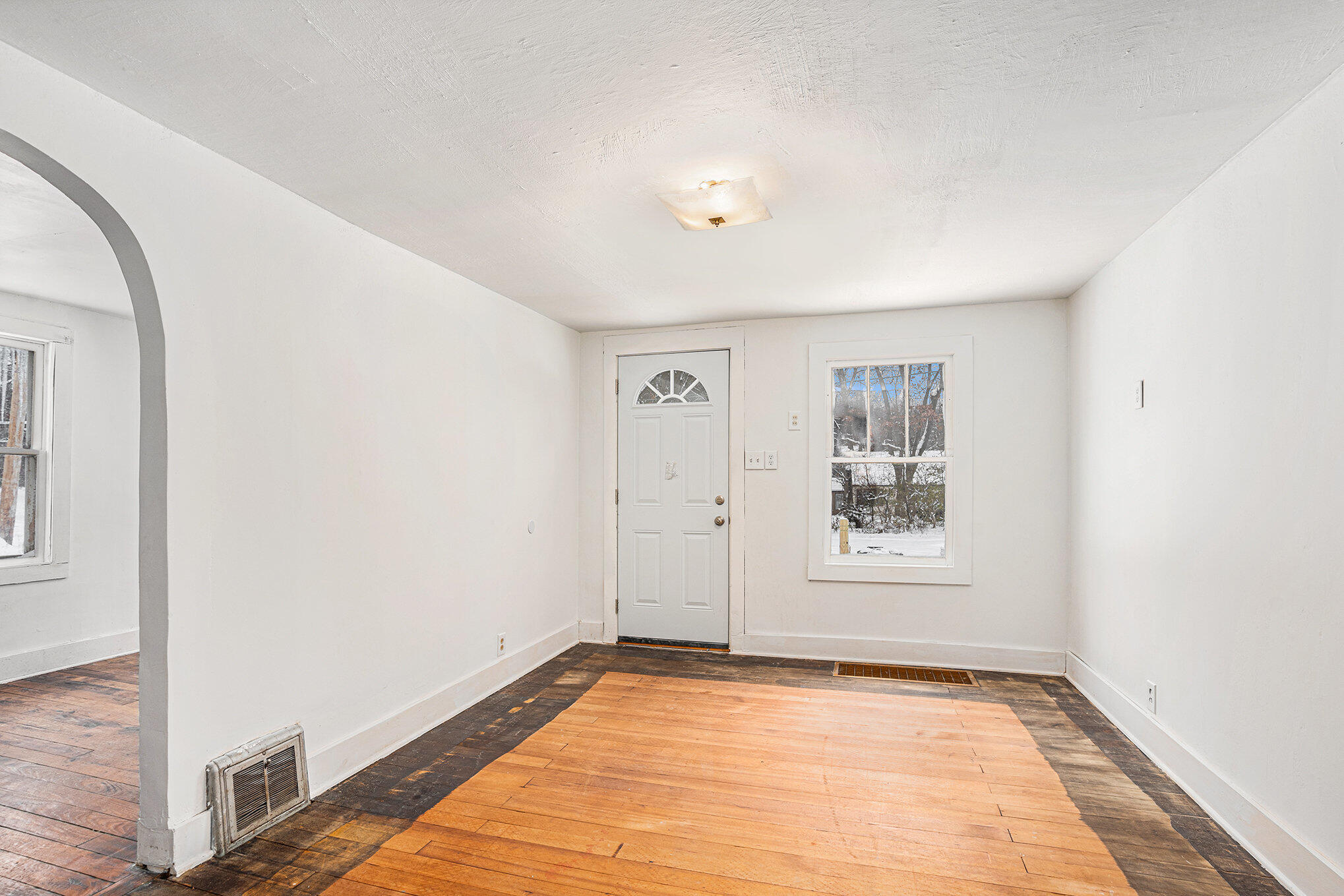 242 Higgins Street Niles MI 49120