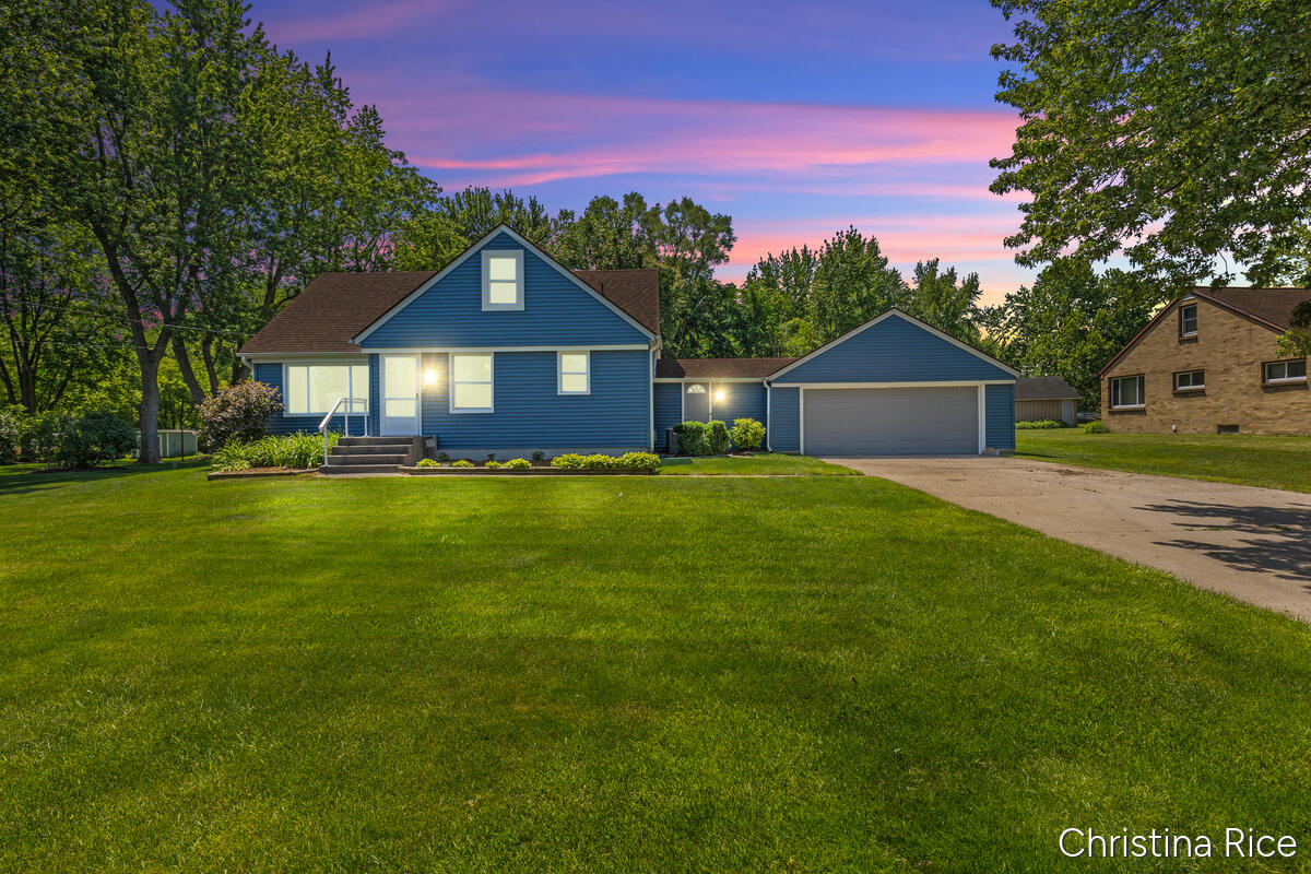 866 76th Street SE Byron Center MI 49315