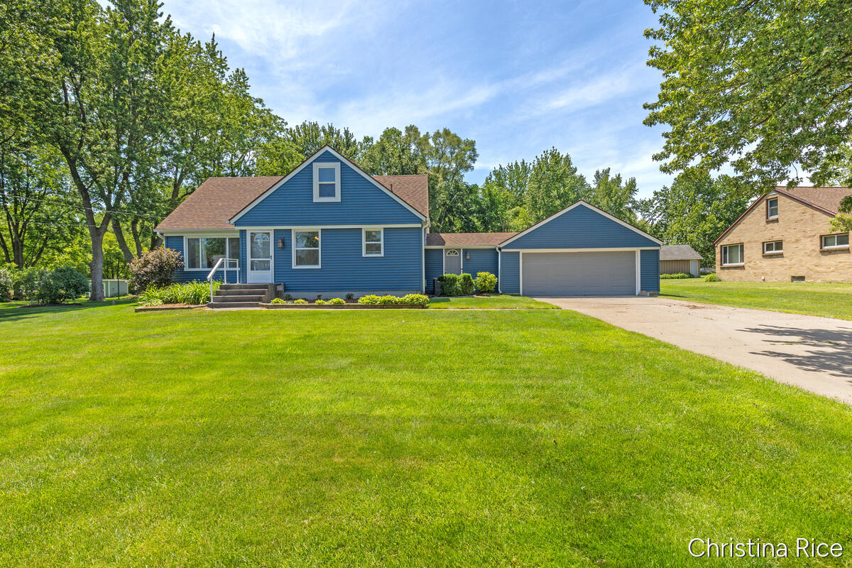 866 76th Street SE Byron Center MI 49315