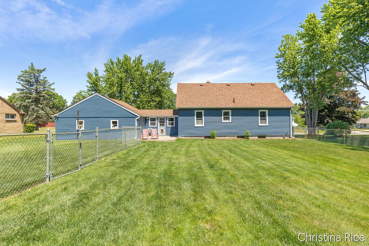 866 76th Street SE Byron Center MI 49315