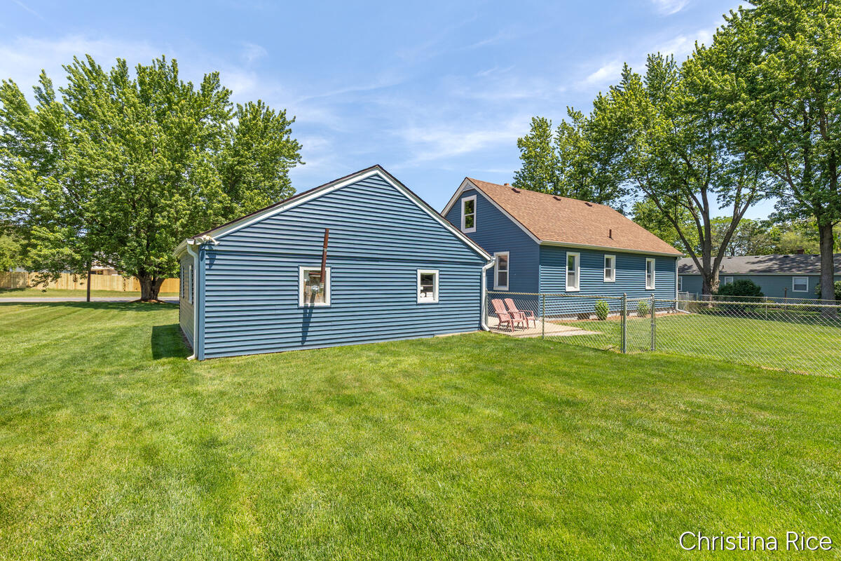 866 76th Street SE Byron Center MI 49315