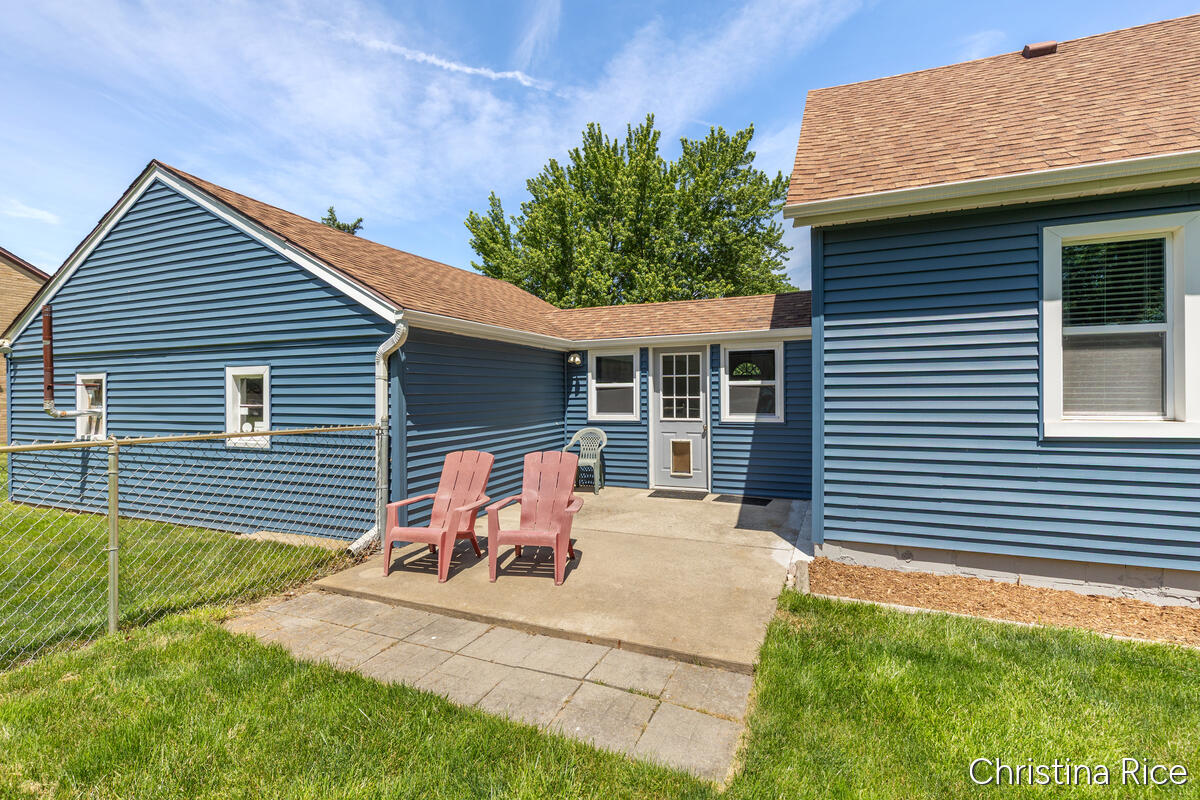 866 76th Street SE Byron Center MI 49315