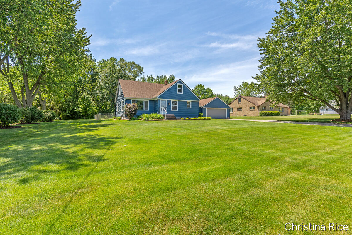 866 76th Street SE Byron Center MI 49315