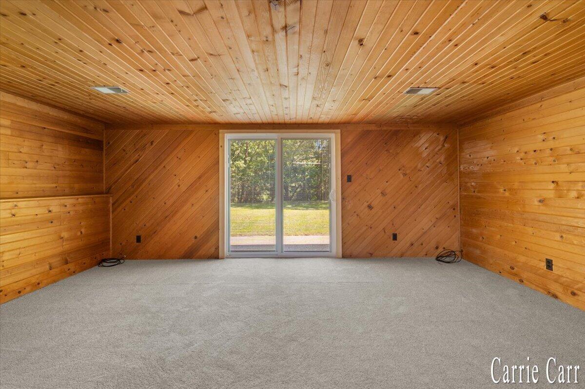 4291 4 Mile Road NE Grand Rapids MI 49525