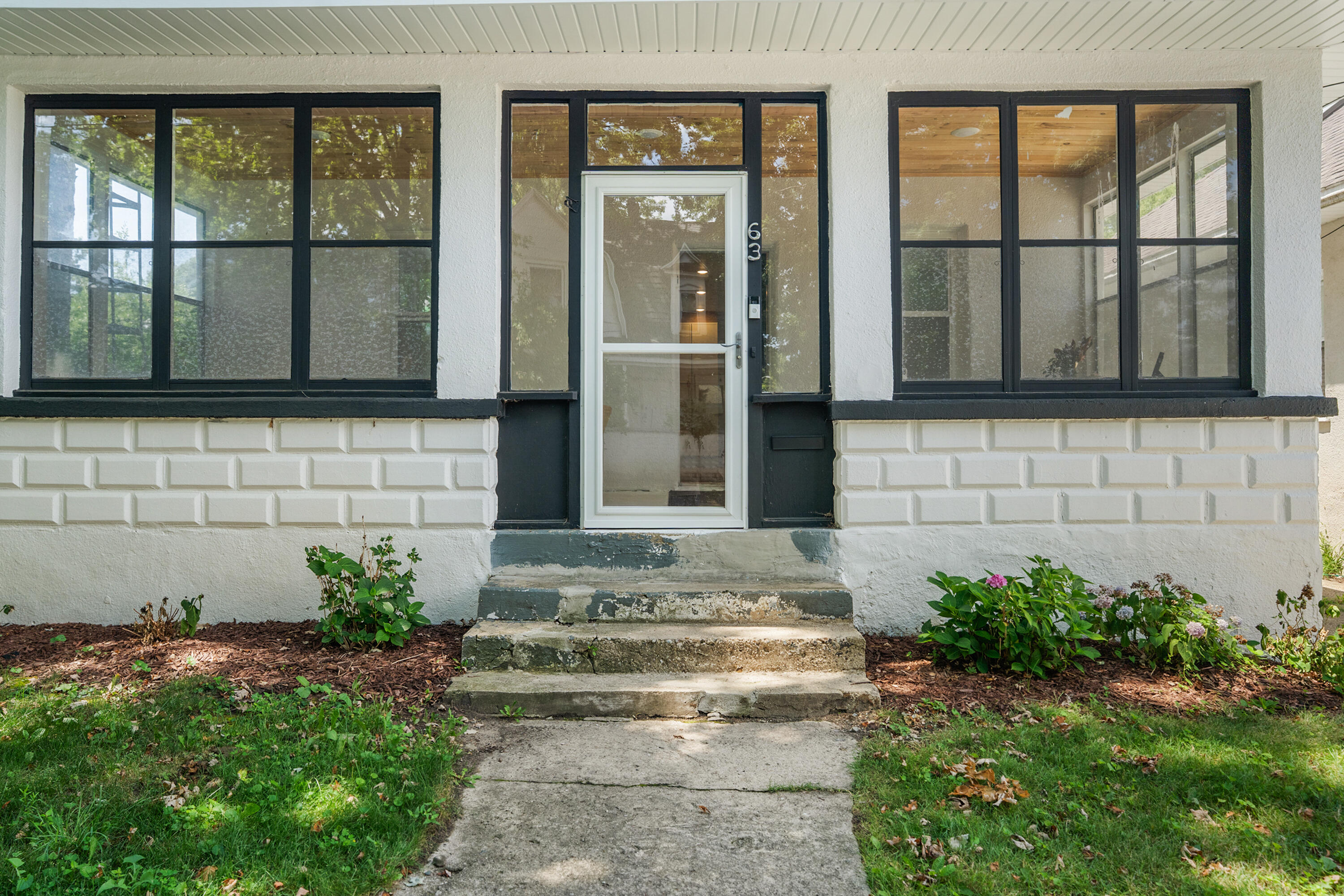 63 Iris Place NE Grand Rapids MI 49503