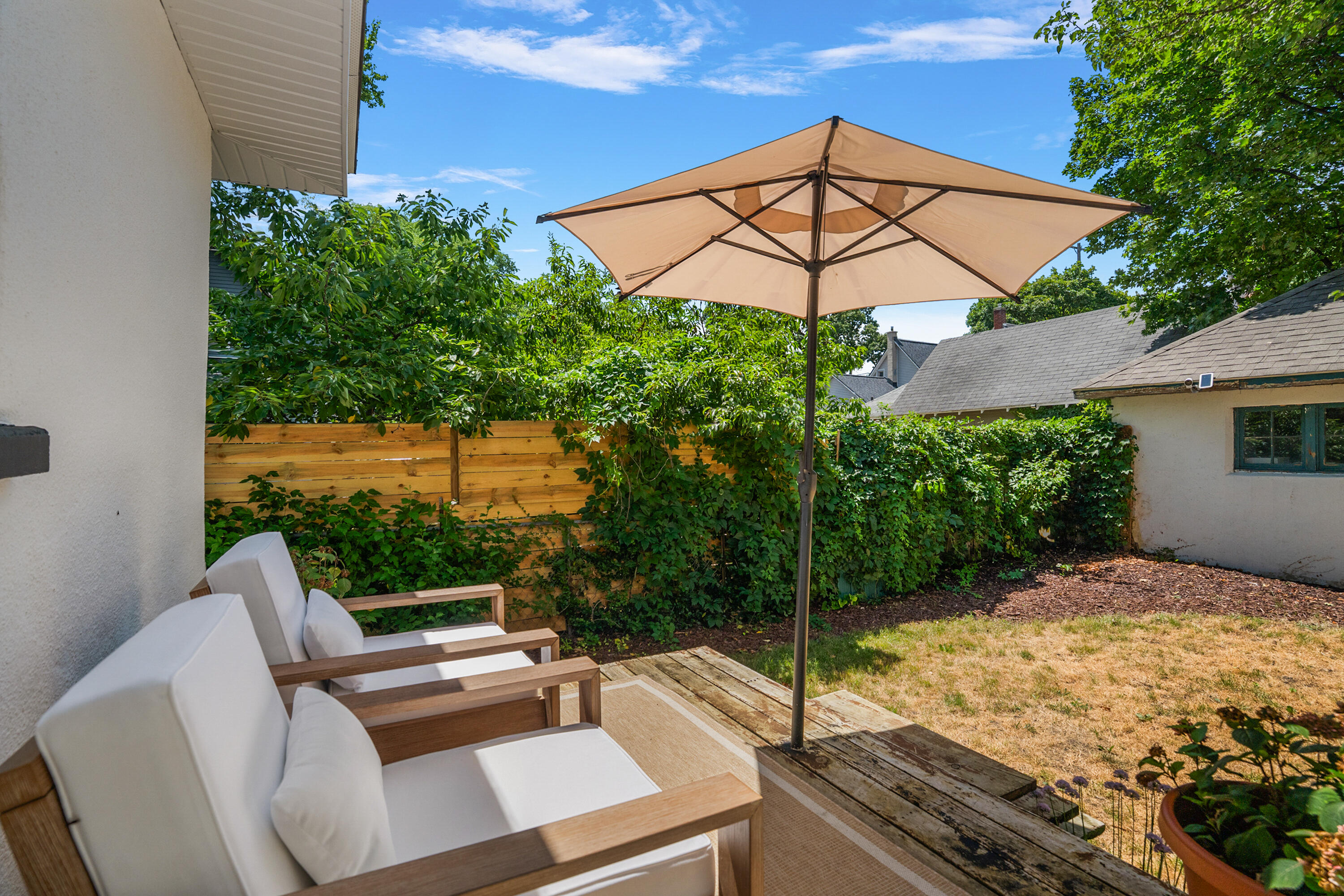63 Iris Place NE Grand Rapids MI 49503