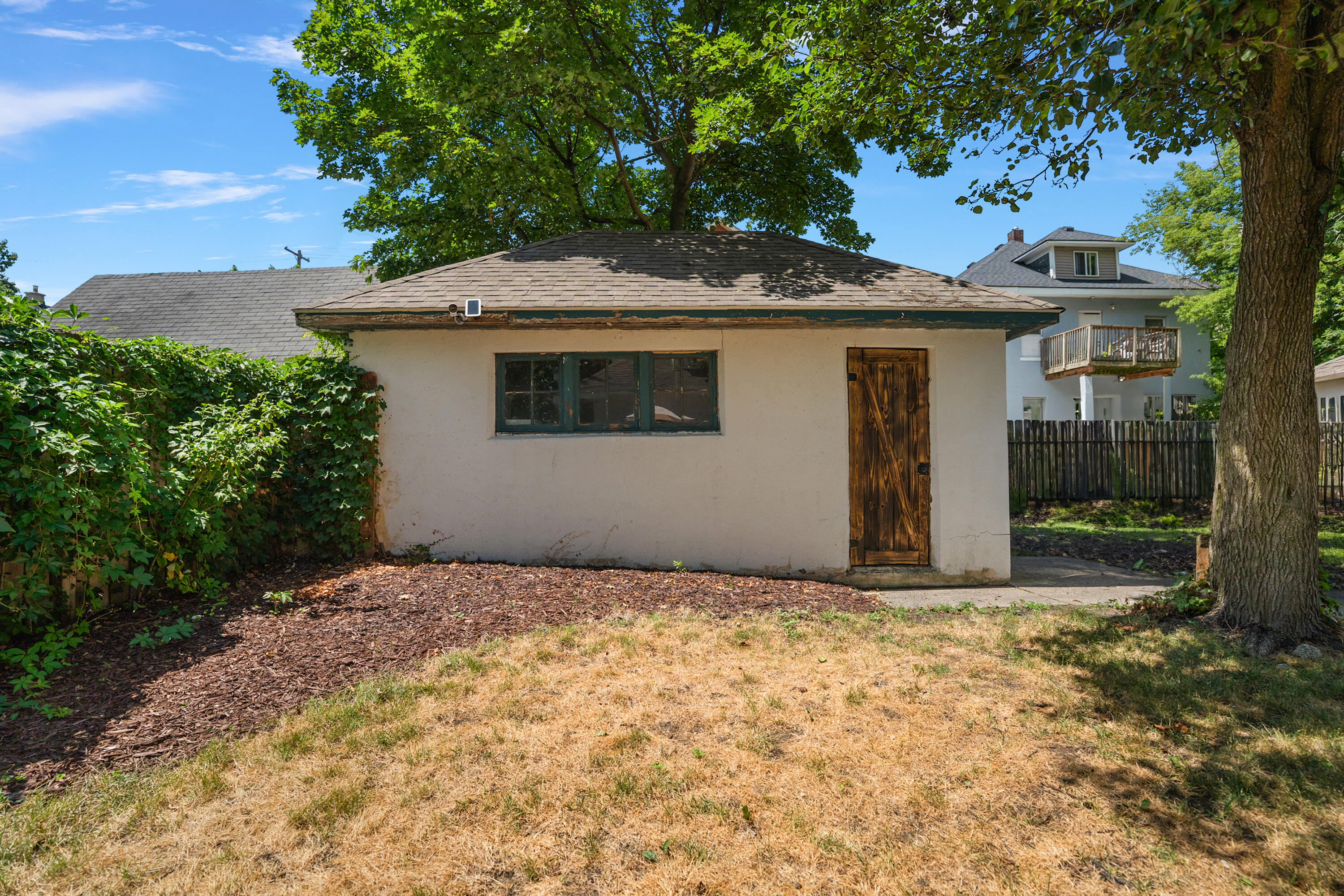 63 Iris Place NE Grand Rapids MI 49503