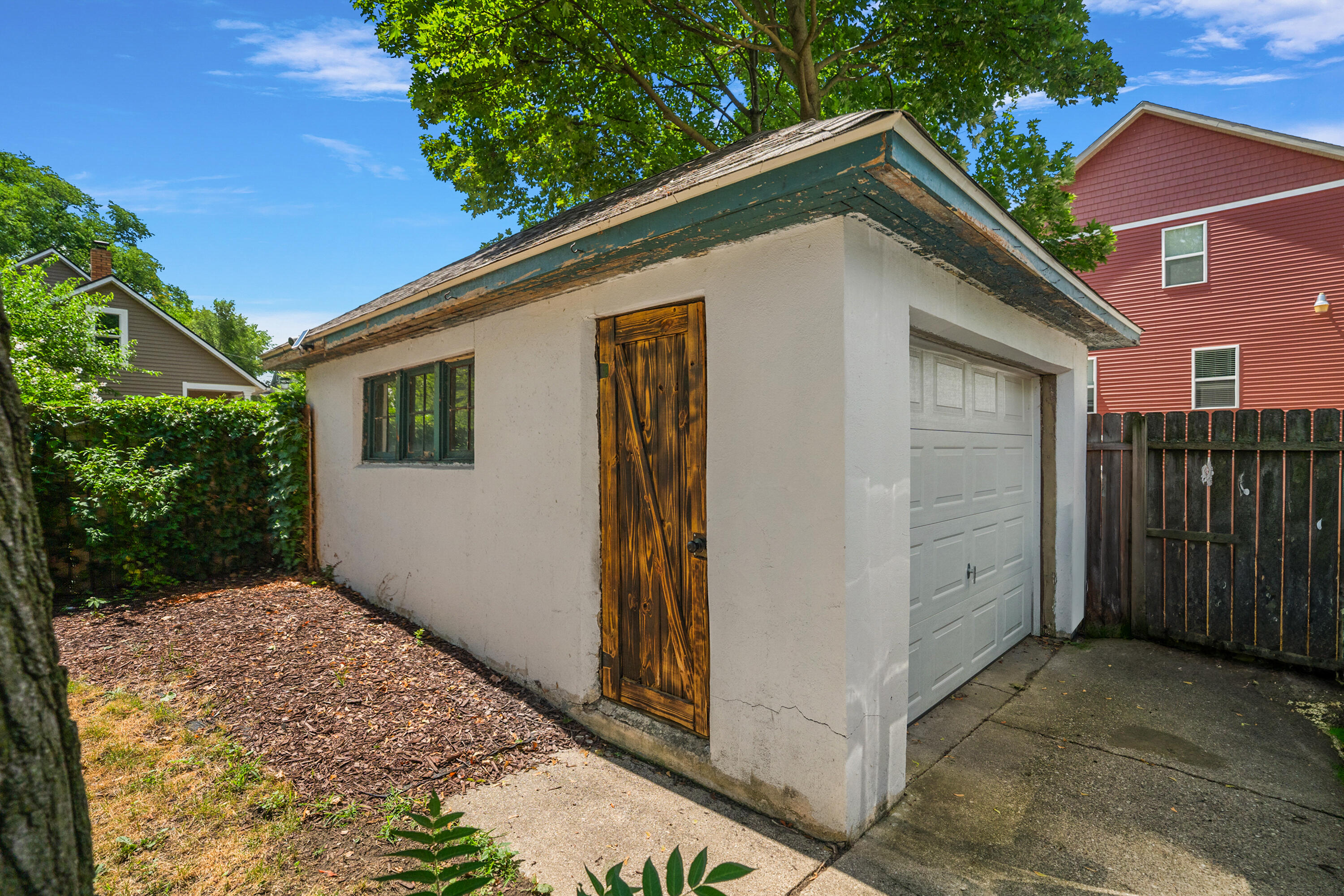 63 Iris Place NE Grand Rapids MI 49503