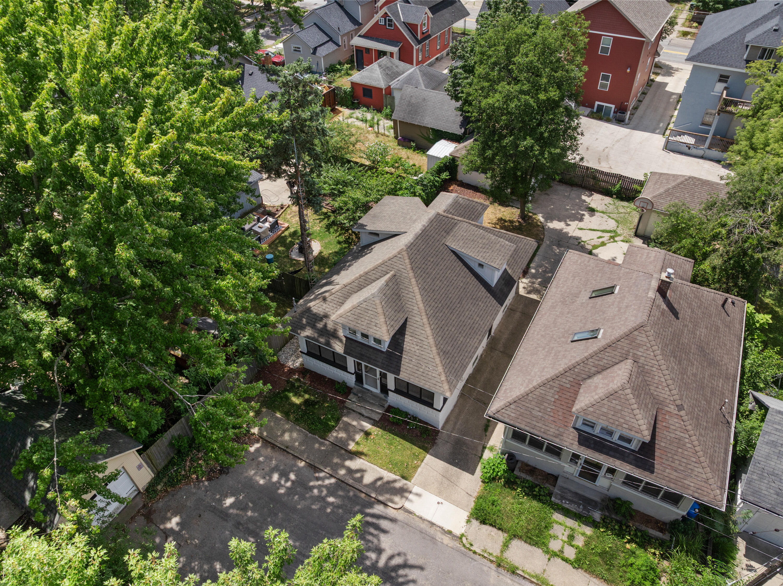 63 Iris Place NE Grand Rapids MI 49503