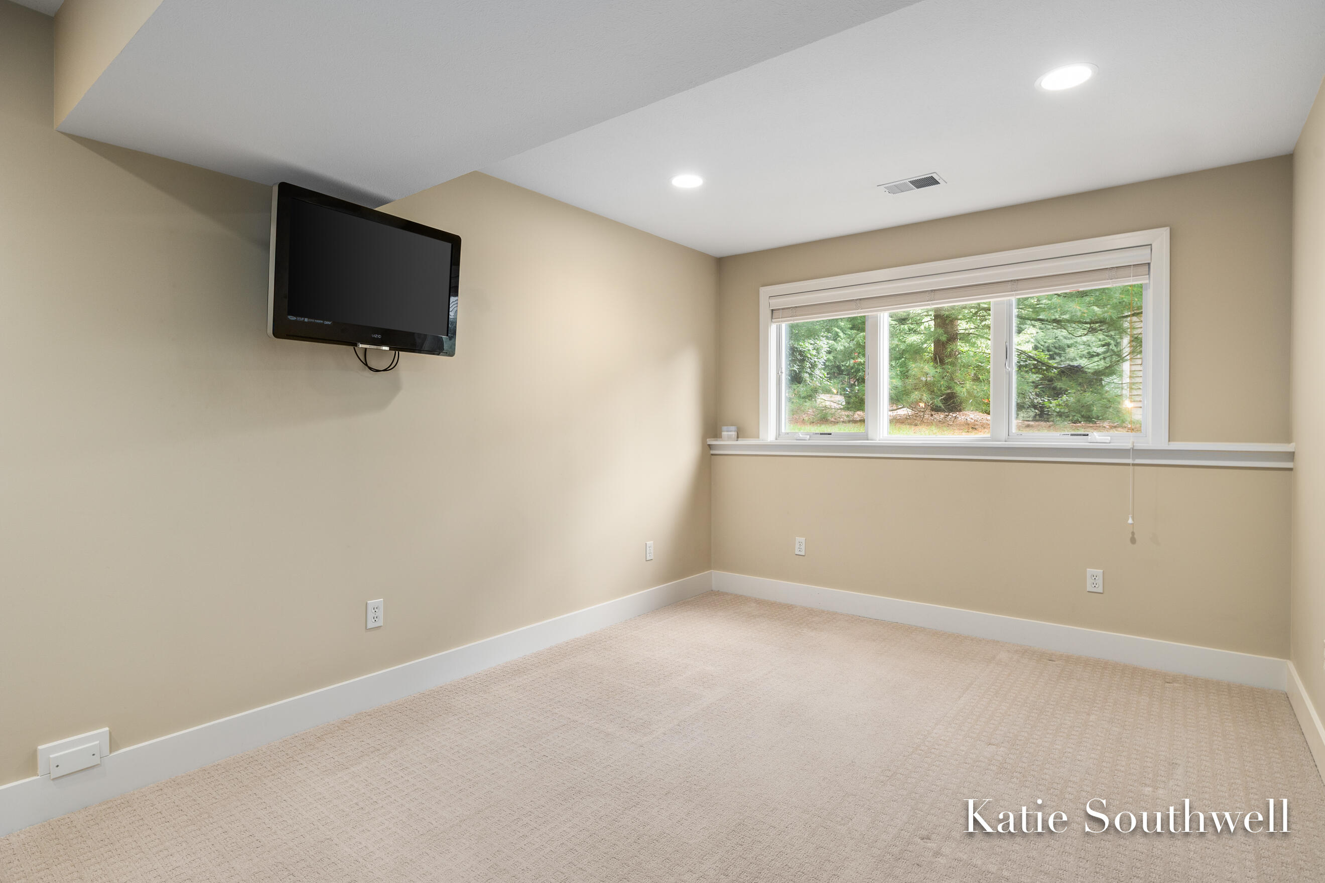 4667 Sundial Drive NE Grand Rapids MI 49525