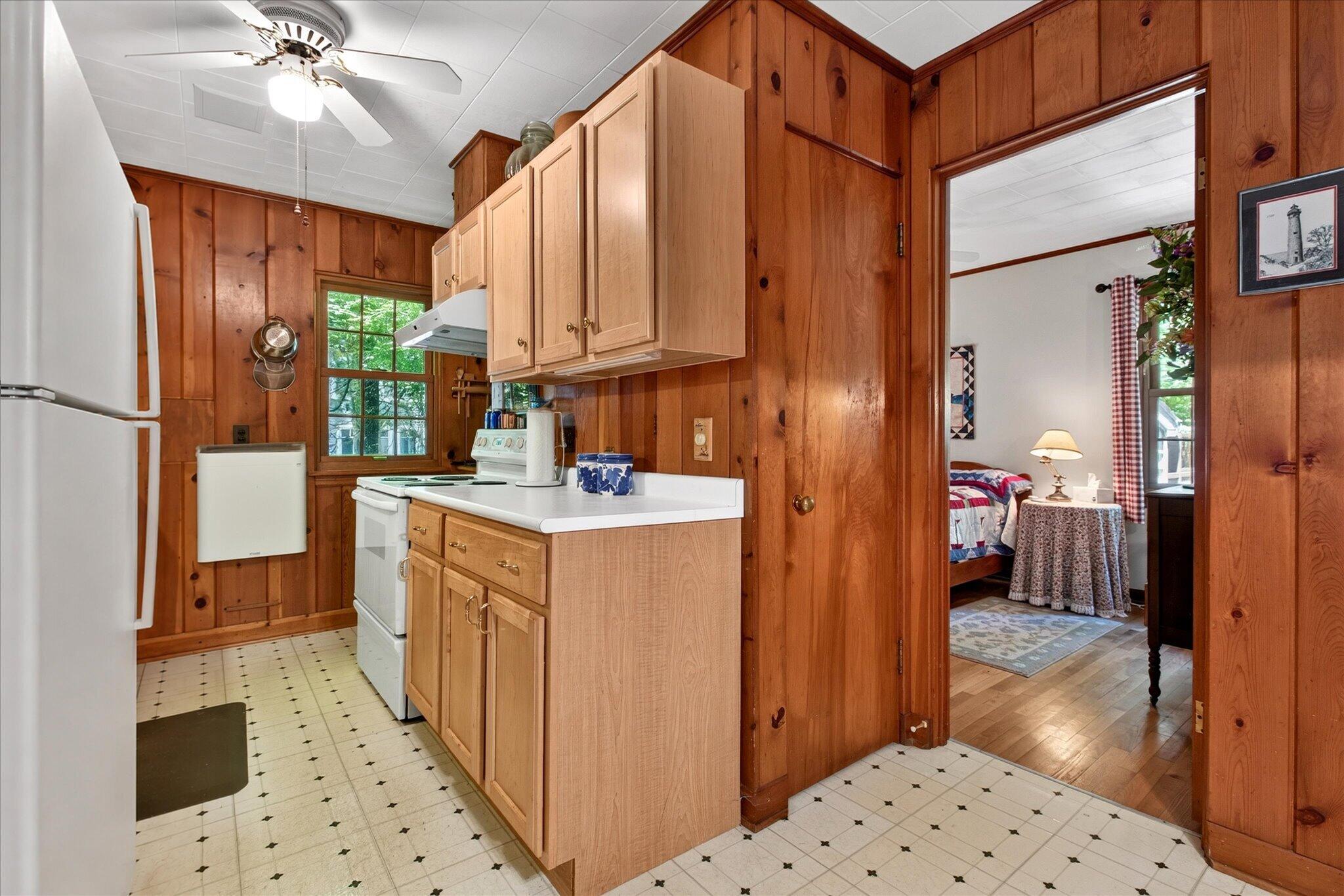 7110 Horseshoe Drive Three Oaks MI 49128
