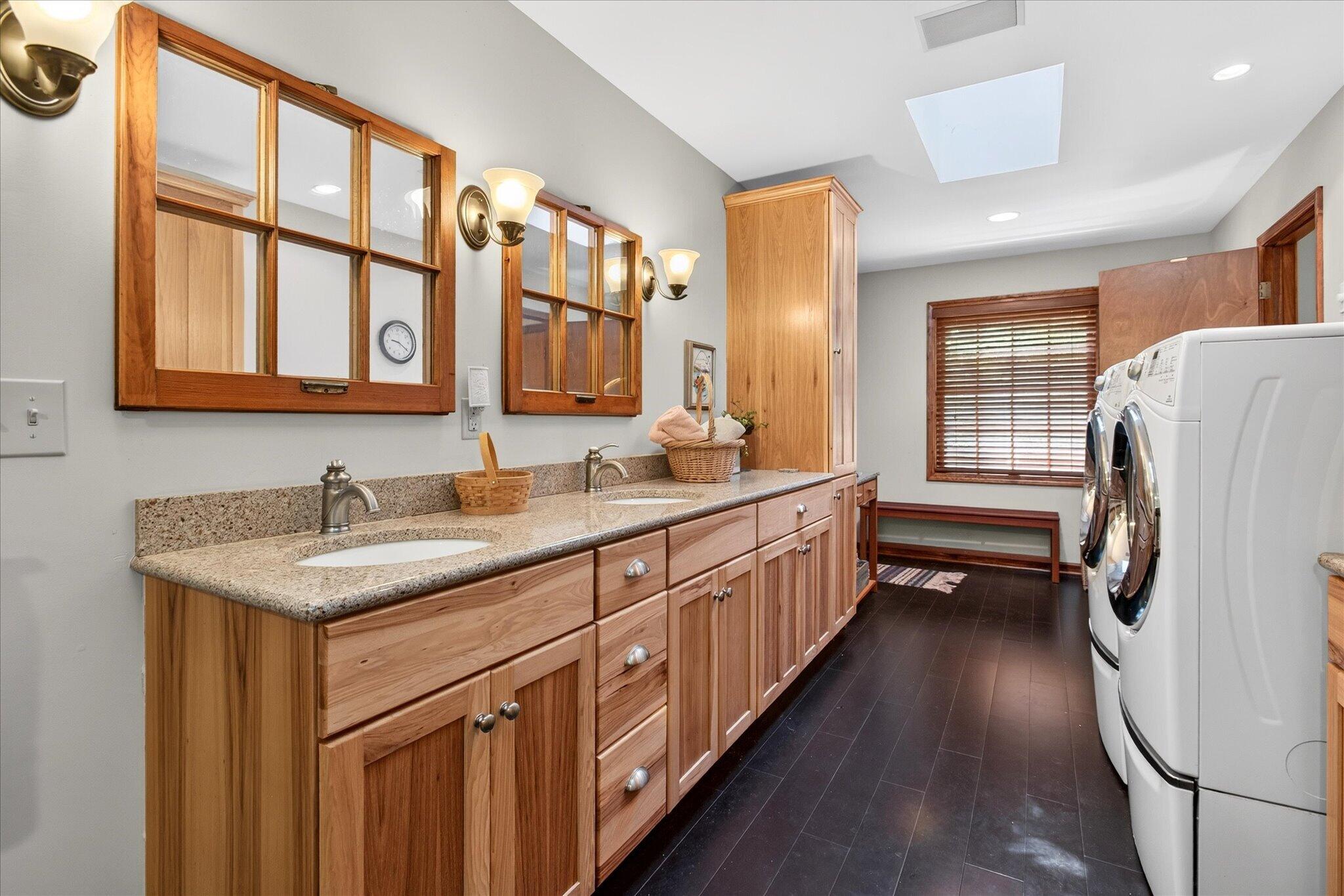7110 Horseshoe Drive Three Oaks MI 49128
