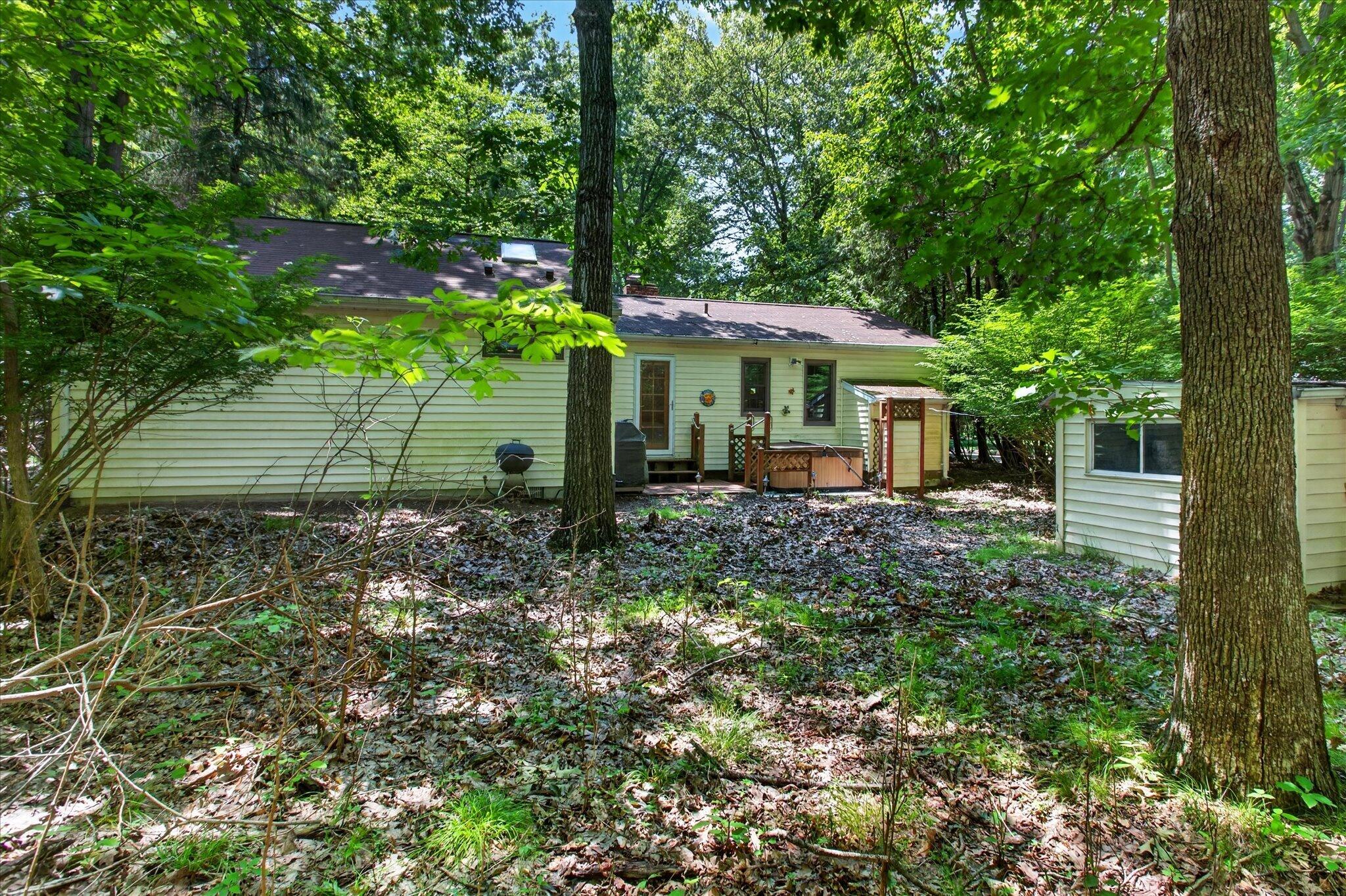 7110 Horseshoe Drive Three Oaks MI 49128