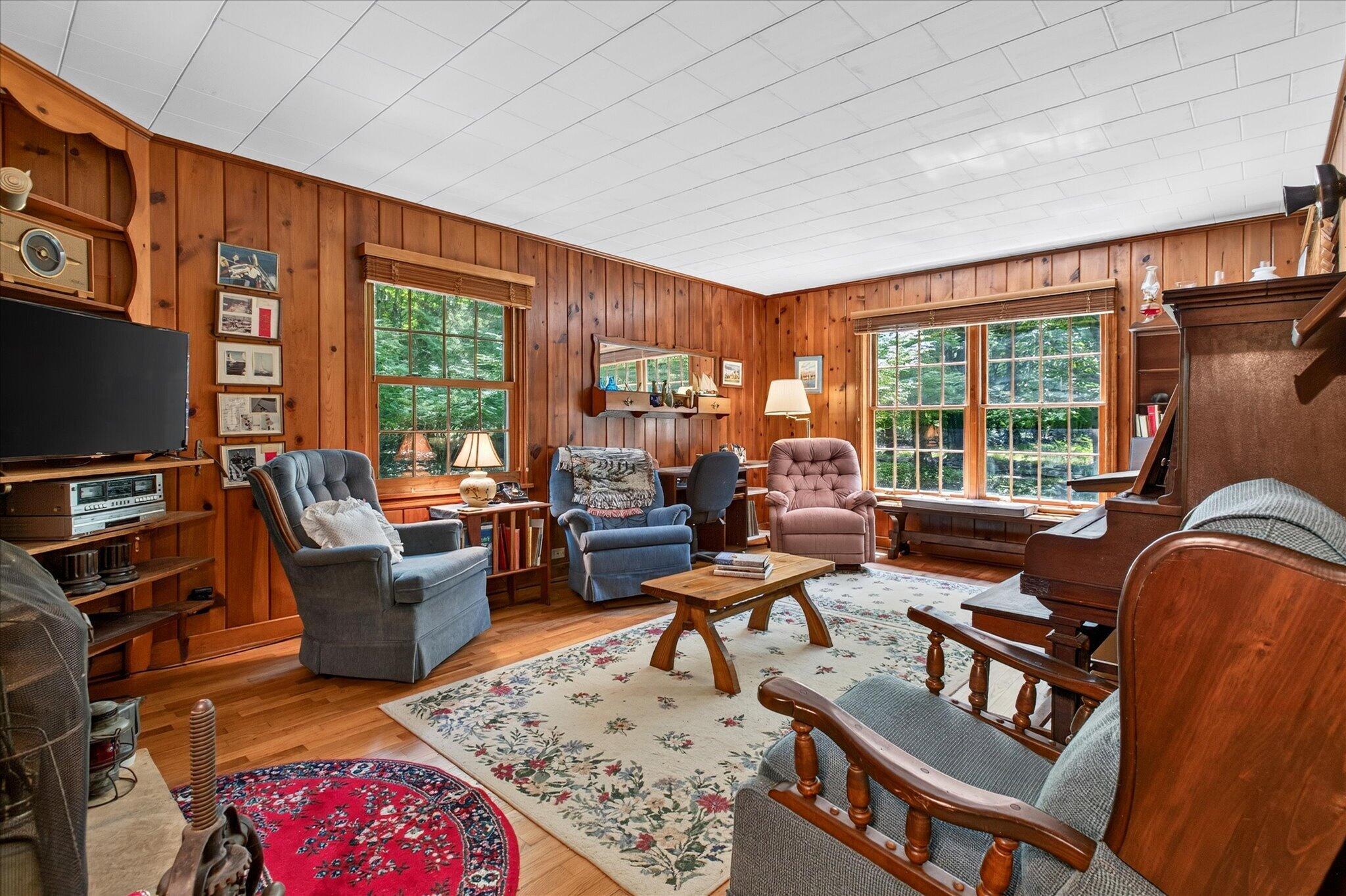 7110 Horseshoe Drive Three Oaks MI 49128