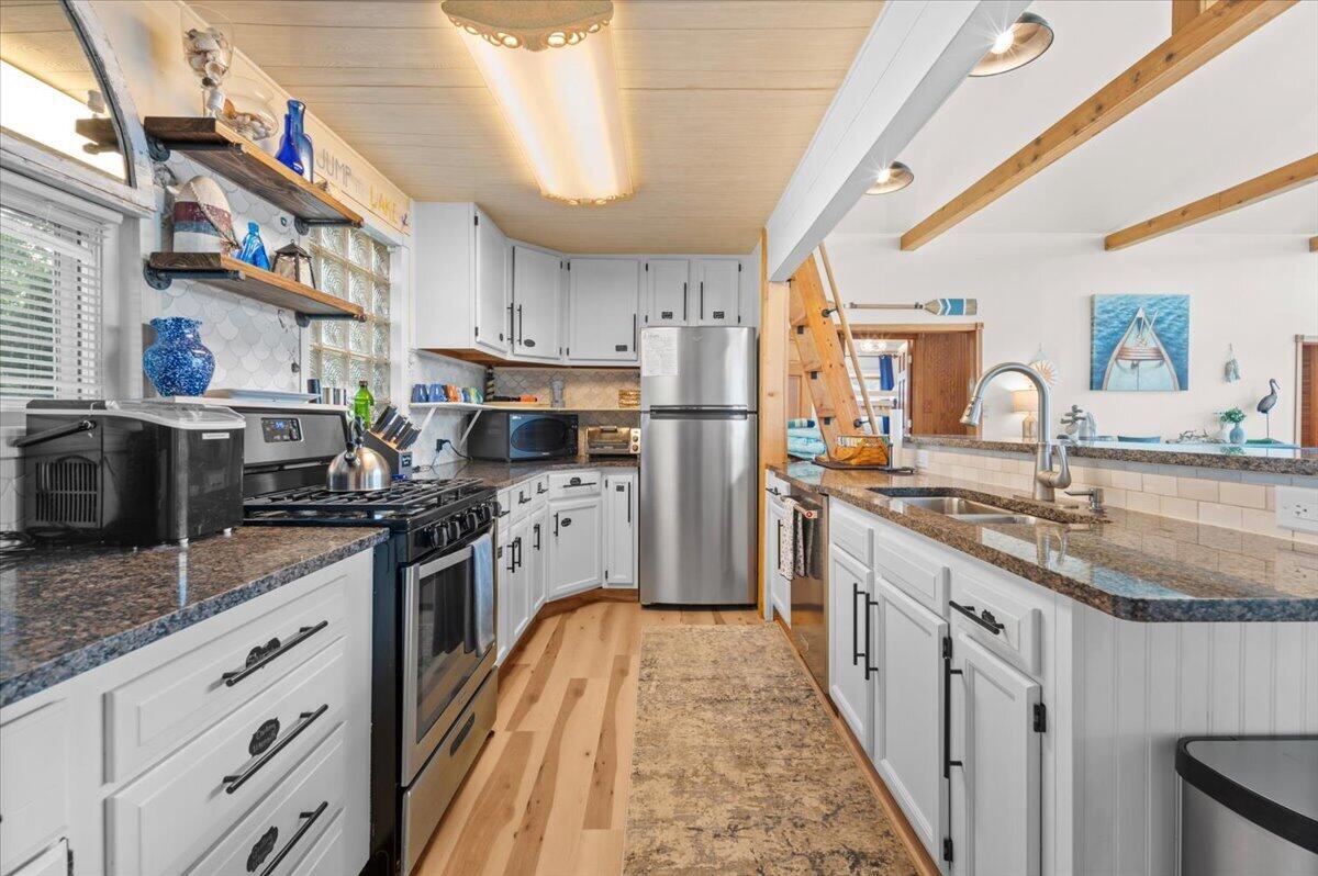 25030 Lakeshore Drive Dowagiac MI 49047