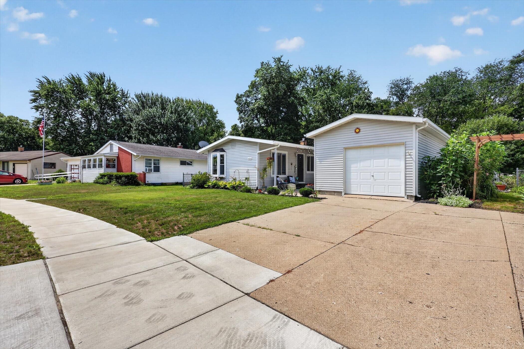 4089 Northgate Drive NE Grand Rapids MI 49525