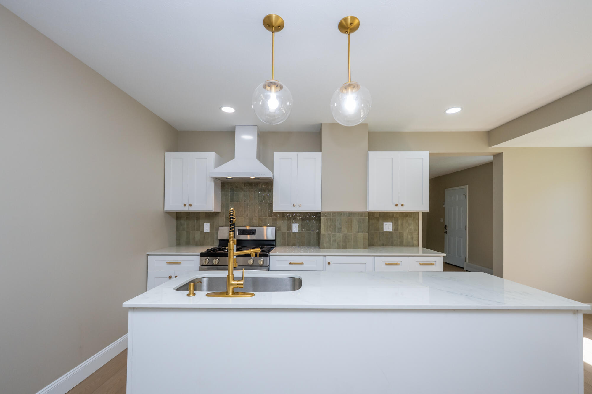 7976 Central Avenue Coloma MI 49038